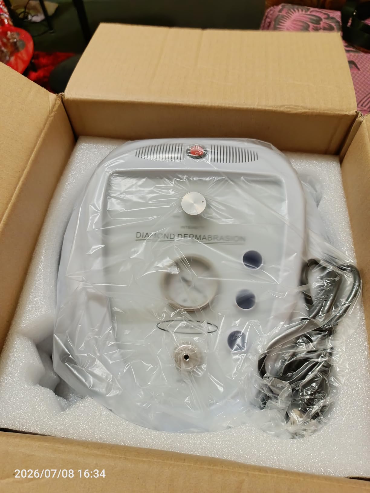 Yofuly Diamond Microdermabrasion Machine, 65-68cmHg Suction Power Professional Dermabrasion customer photo 1