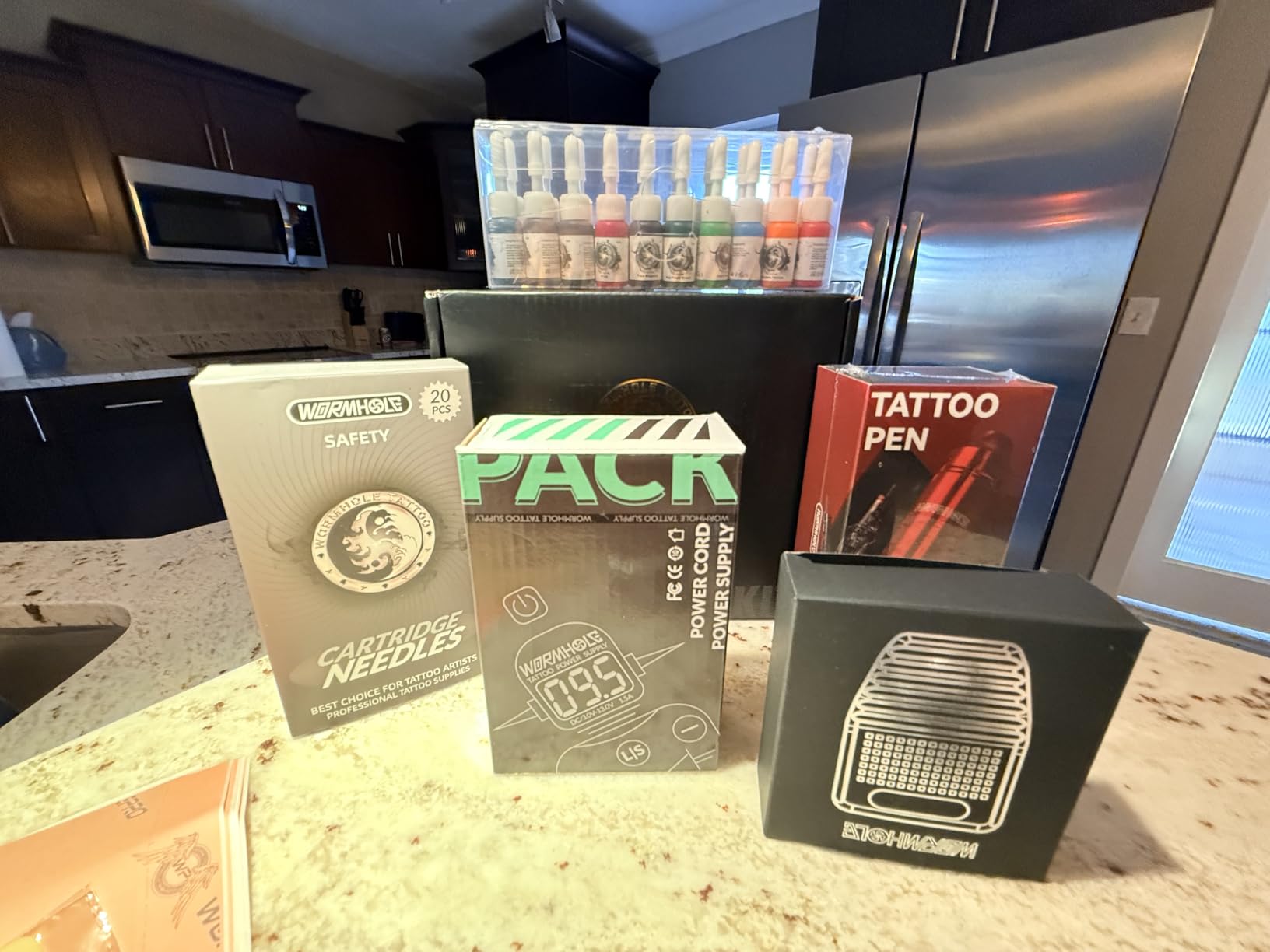 Wormhole Tattoo Kit for Beginners, Rotary Tattoo Pen Kit with 20 Color Inks, 20 Cartridge Needles & Power Supply for Tattoo Practice WTK090 customer photo 1