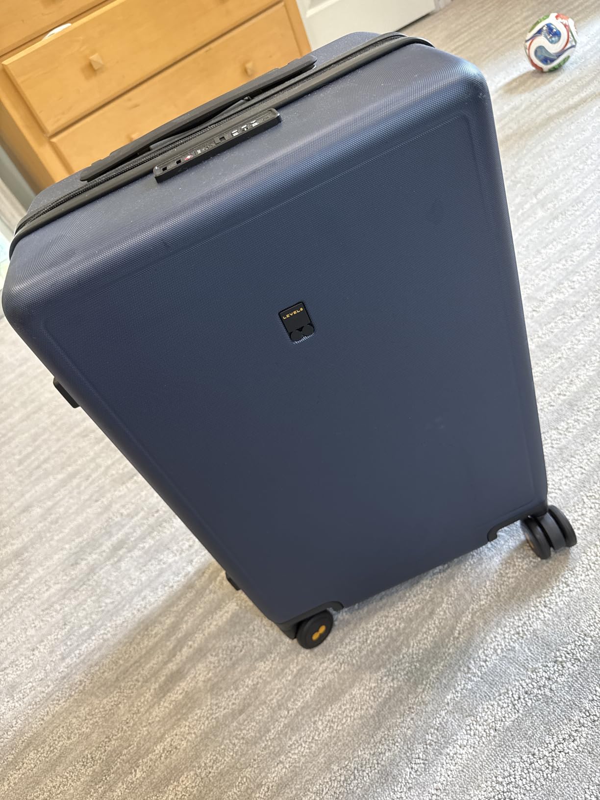 LEVEL8 Rolling Carry on Luggage Airline Approved, Carry-on Suitcases with Wheels, Lightweight Luminous Textured Luggage for Men Women, Tsa Lock, 20 Inch, Dark Grey customer photo 1