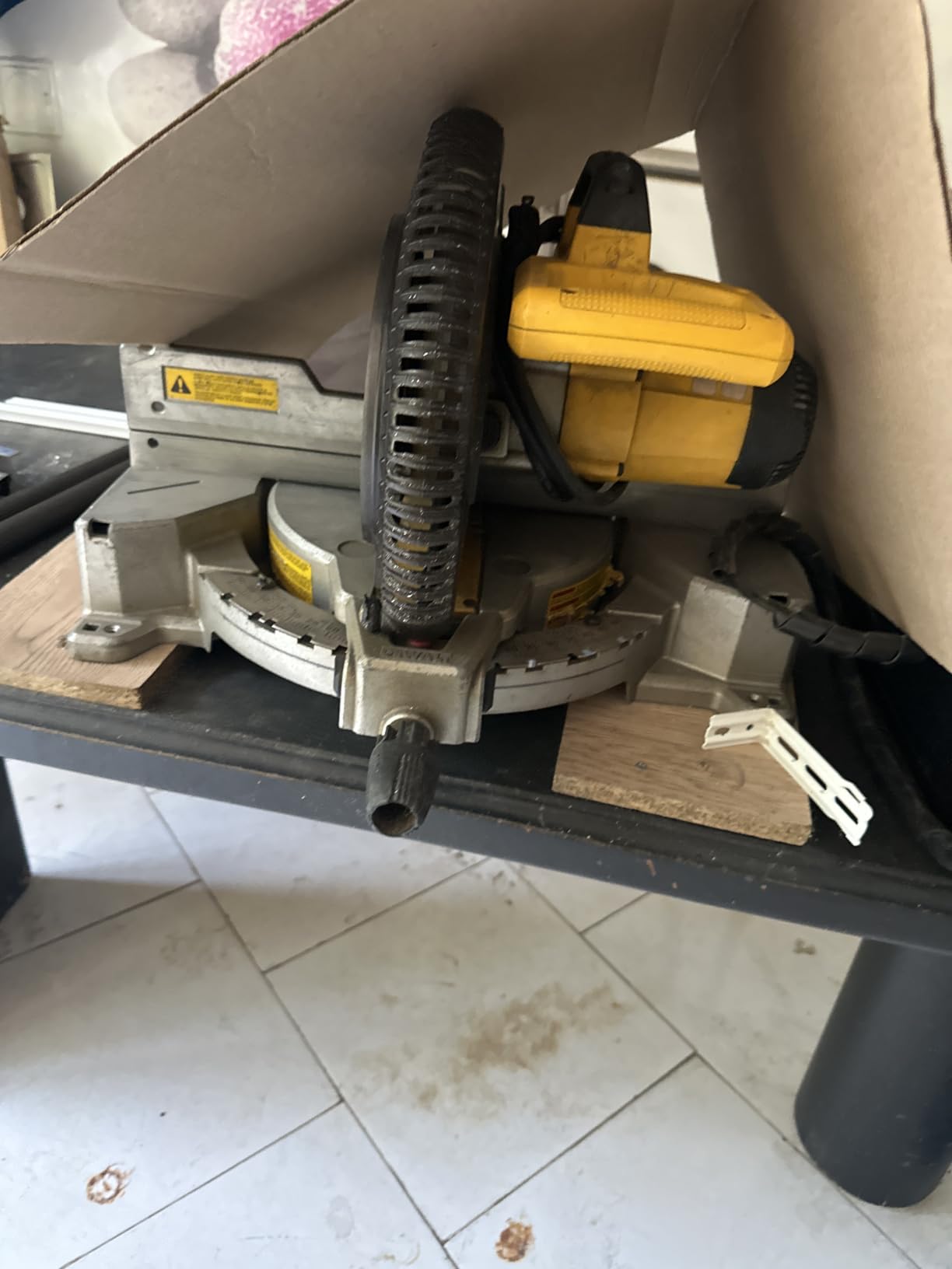 DEWALT Miter Saw, Single Bevel, Compound, 10-Inch, 15-Amp (DWS713) customer photo 2