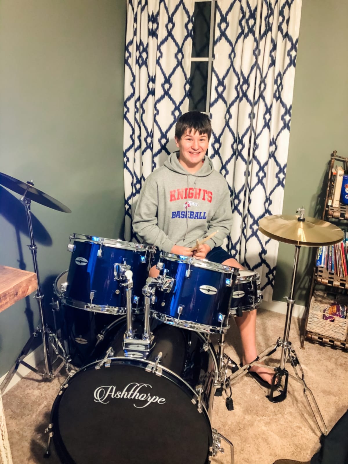 Ashthorpe 5-Piece Full Size Adult Drum Set with Remo Heads & Premium Brass Cymbals - Complete Professional Percussion Kit with Chrome Hardware - Red customer photo 2