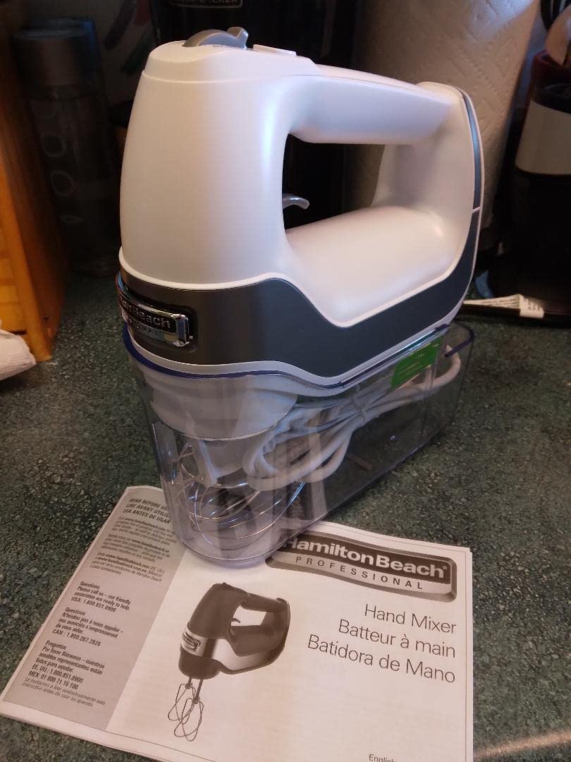 Hamilton Beach Professional 5-Speed Electric Hand Mixer with Snap-On Storage Case, QuickBurst, Stainless Steel Twisted Wire Beaters and Whisk, Mint (62658) | High-Performance DC Motor | Slow Start | Snap-On Storage Case | Stainless Steel Beaters & Whisk | Mint | 62658 customer photo 2