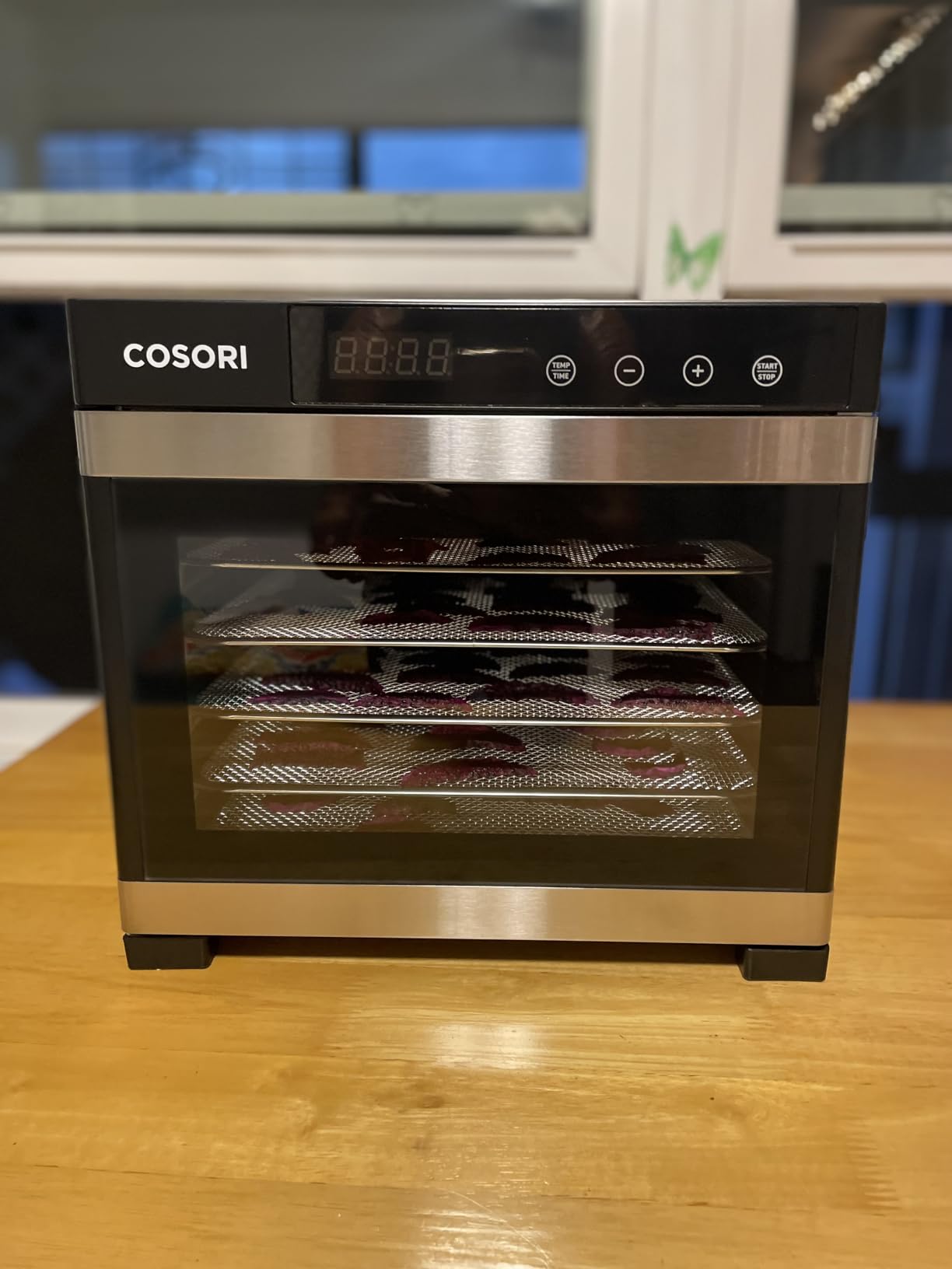 Cosori Food Dehydrator, Bigger Than 7 Trays with Large 6.5 ft² Drying Space | 95-165°F Precision Control, 600W Faster Drying, Horizontal Airflow, Quiet Operation under 48 dB, 48H Timer, Stainless Steel customer photo 1
