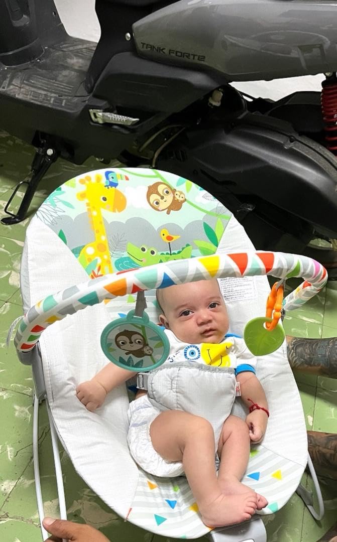 Bright Starts Baby Bouncer Soothing Vibrations Infant Seat - Removable Toy Bar, Nonslip Feet, 0-6 Months Up to 20 lbs (Safari Fun) customer photo 2