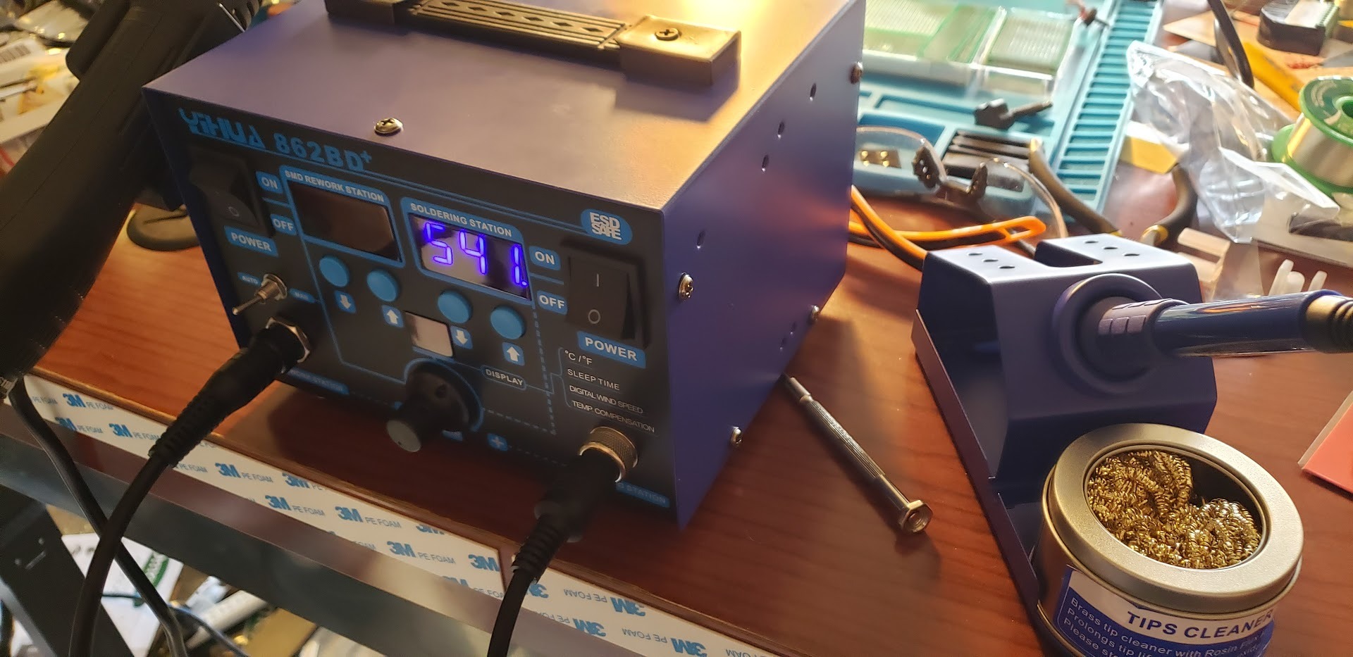 YIHUA 862BD+ SMD ESD Safe 2 in 1 Soldering Iron Hot Air Rework Station F/C with Multiple Functions customer photo 1