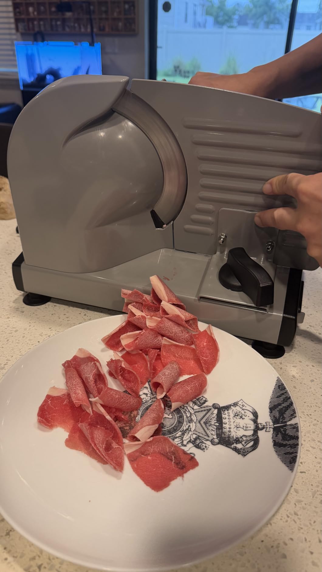 OSTBA Meat Slicer Electric Deli Food Slicer with Child Lock Protection, Removable 7.5'' Stainless Steel Blade and Food Carriage, Adjustable Thickness Food Slicer Machine for Meat, Cheese, Bread (150W) customer photo 2