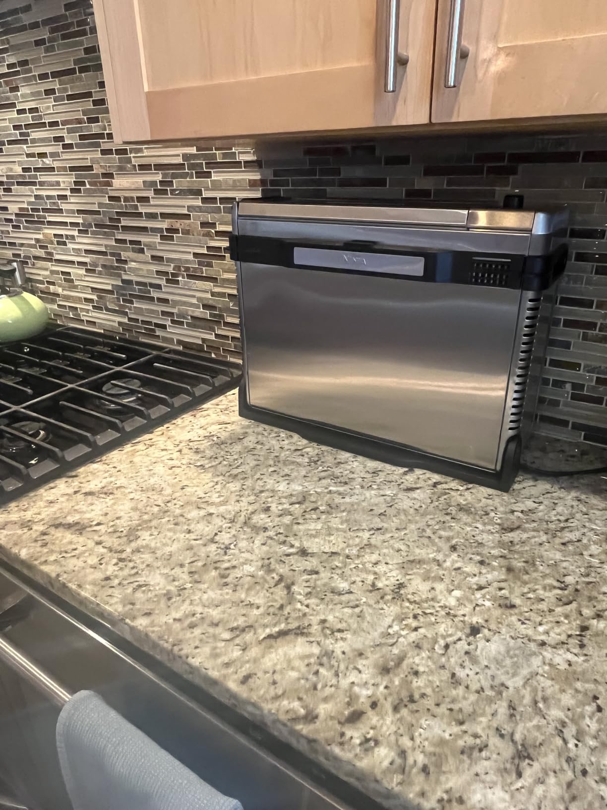 Ninja Digital Air Fry Countertop Oven, 8-in-1, XL, Silver, SP101 | Air fry, air roast, broil, bake, toast, bagel, dehydrate, keep warm, 1800W, Flip up & away customer photo 2