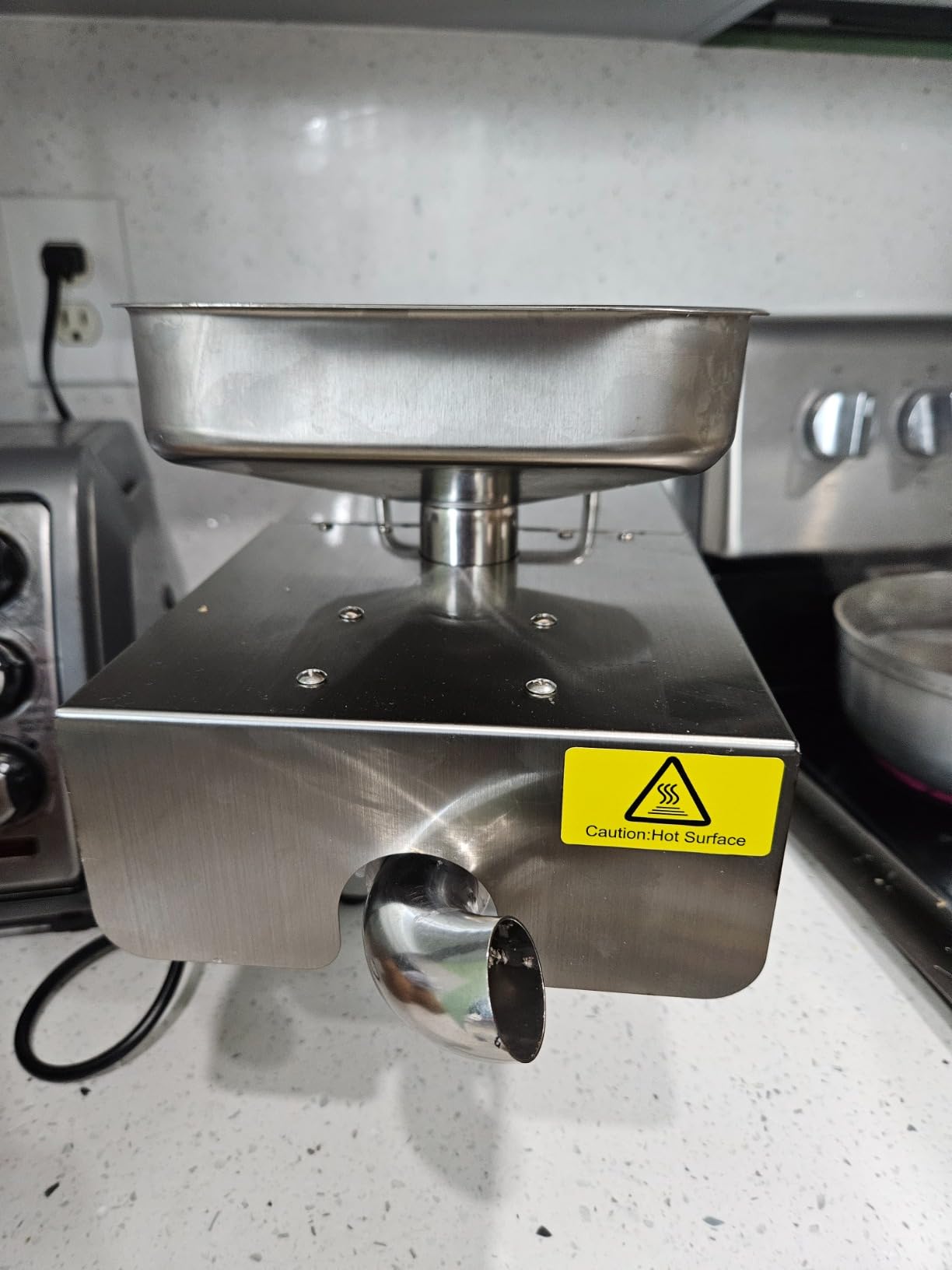 Kitchen Oil Press Machine Electric Automatic Oil Press Machine for Avocado Coconut Flax Peanut Castor Perilla Seed Canola Sesame Commercial Grade 1500W customer photo 2