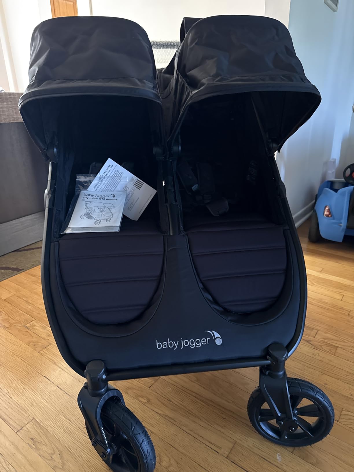 Baby Jogger City Mini GT2 All-Terrain Side by Side Double Stroller, Twin Stroller for Newborns and Toddlers, Compatible with Britax, Cybex, Graco, and Maxi Cosi Infant Car Seats, Jet Black customer photo 2