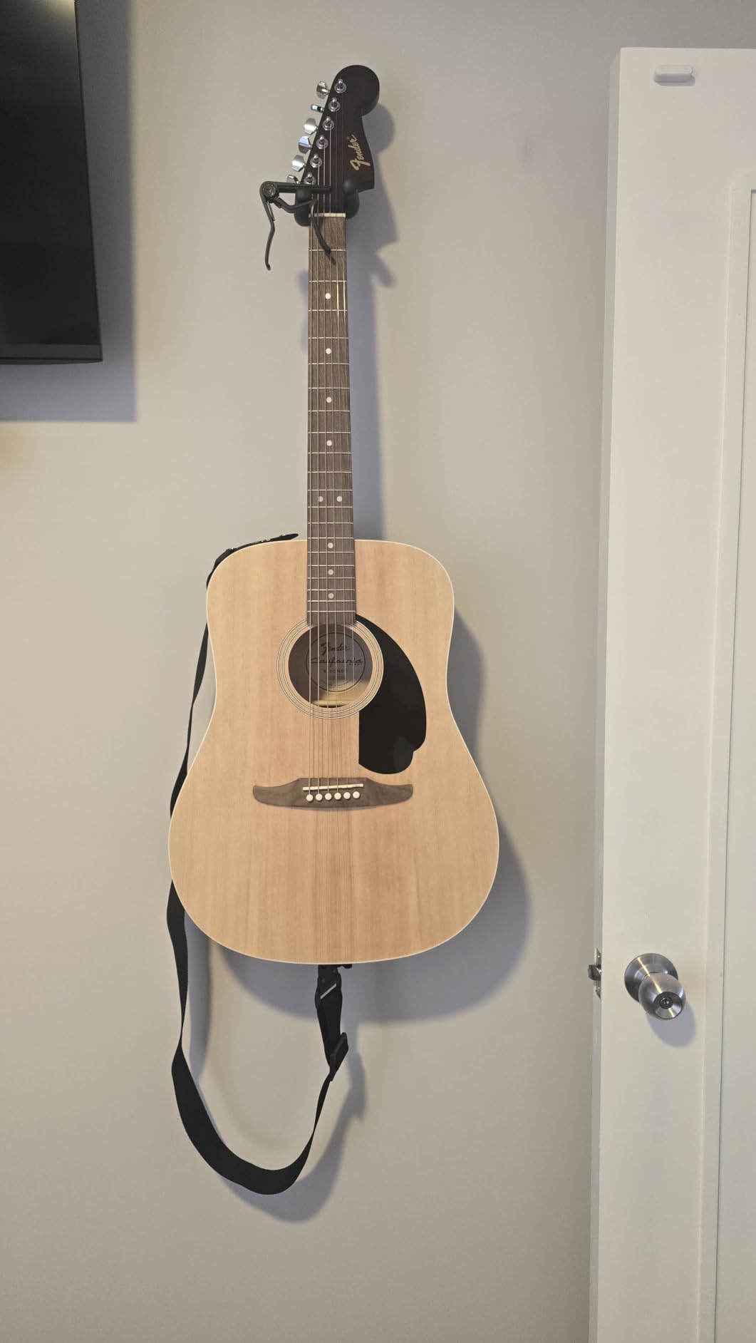 Fender California Debut Redondo Series Beginner Acoustic Guitar, Sunburst customer photo 1