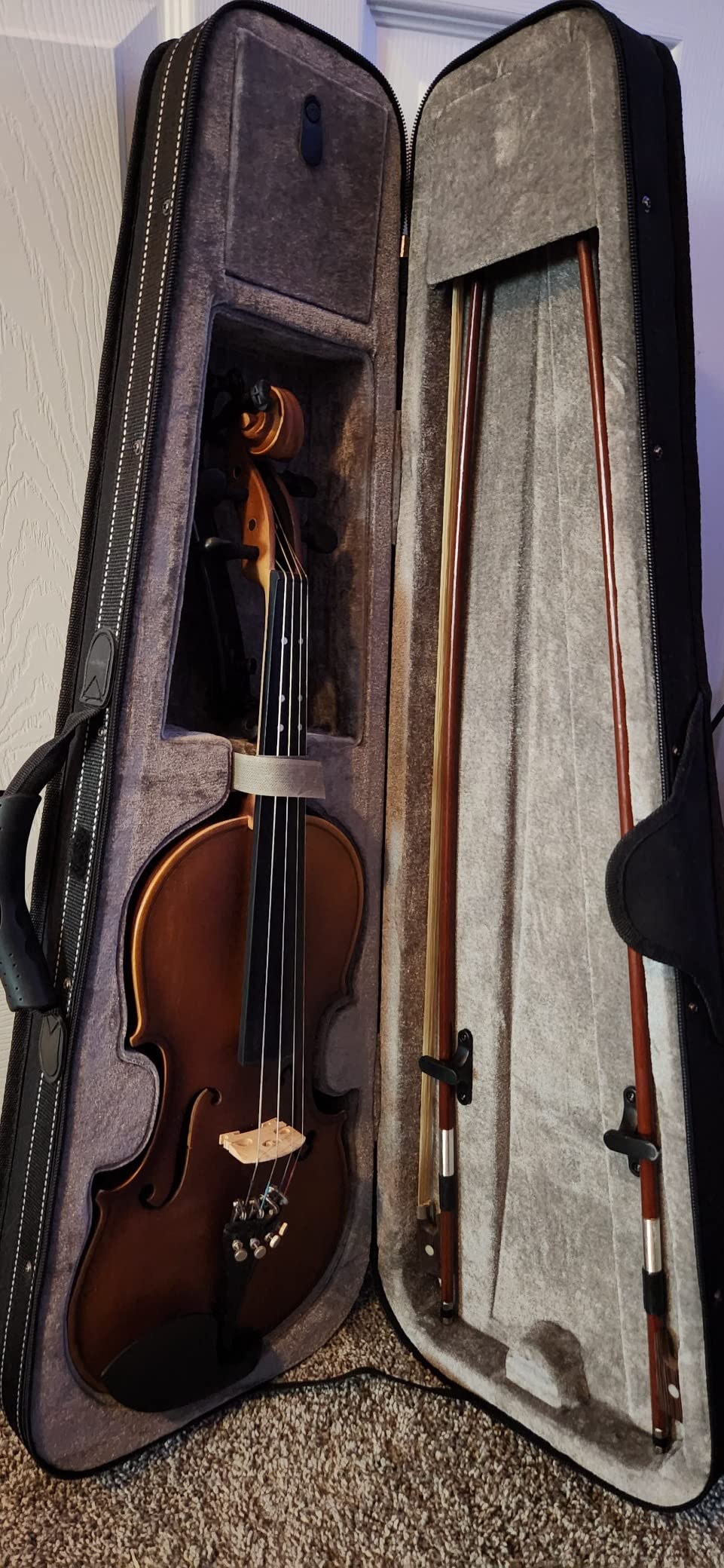 Eastar 4/4 Full Size Violin Set Matte Fiddle for Beginners Adults with Hard Case, Rosin, Shoulder Rest, Bow, Tuner and Extra Strings (Imprinted Finger Guide on Fingerboard), EVA-3 customer photo 1