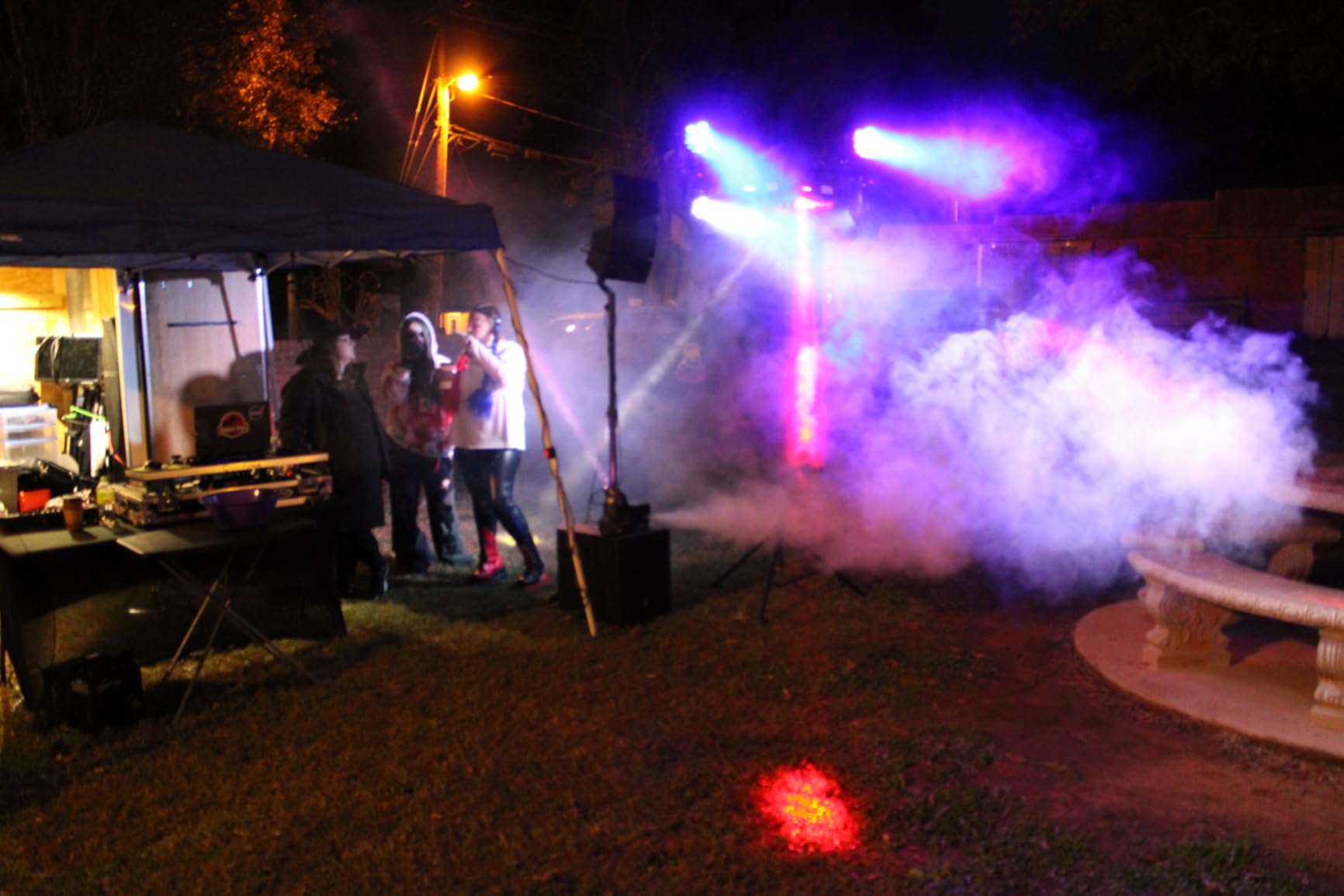 VIRFUN Fog Machine, Smoke Machine with Wireless&Wired Remote Control for Halloween, Party, Outdoor, Indoor and Stage Effect, 400W customer photo 2
