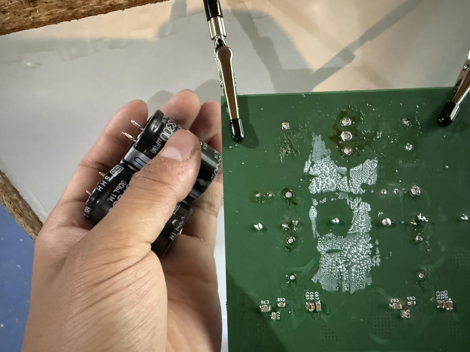 YIHUA 926 III 60W Digital Display Soldering Iron Station Kit w 2 Helping Hands, 6 Extra Iron Tips, Lead-Free Solder, Solder Sucker, S/S Tweezers, C/F Conversion, Auto Sleep & Calibration Support customer photo 2