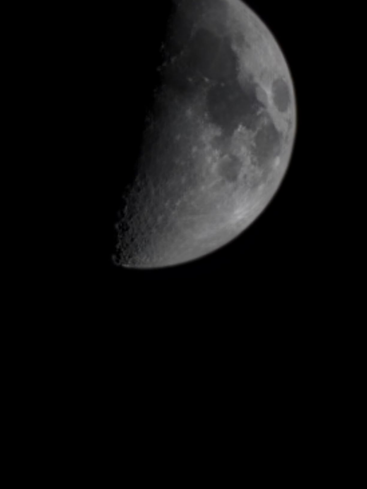 Celestron StarSense Explorer LT 114AZ Newtonian Smartphone Guided Telescope | Smartphone App Sky Navigation, Manual Reflector Telescope, Beginner Deep-Sky Telescope, Bright Celestial Views, Portable customer photo 1
