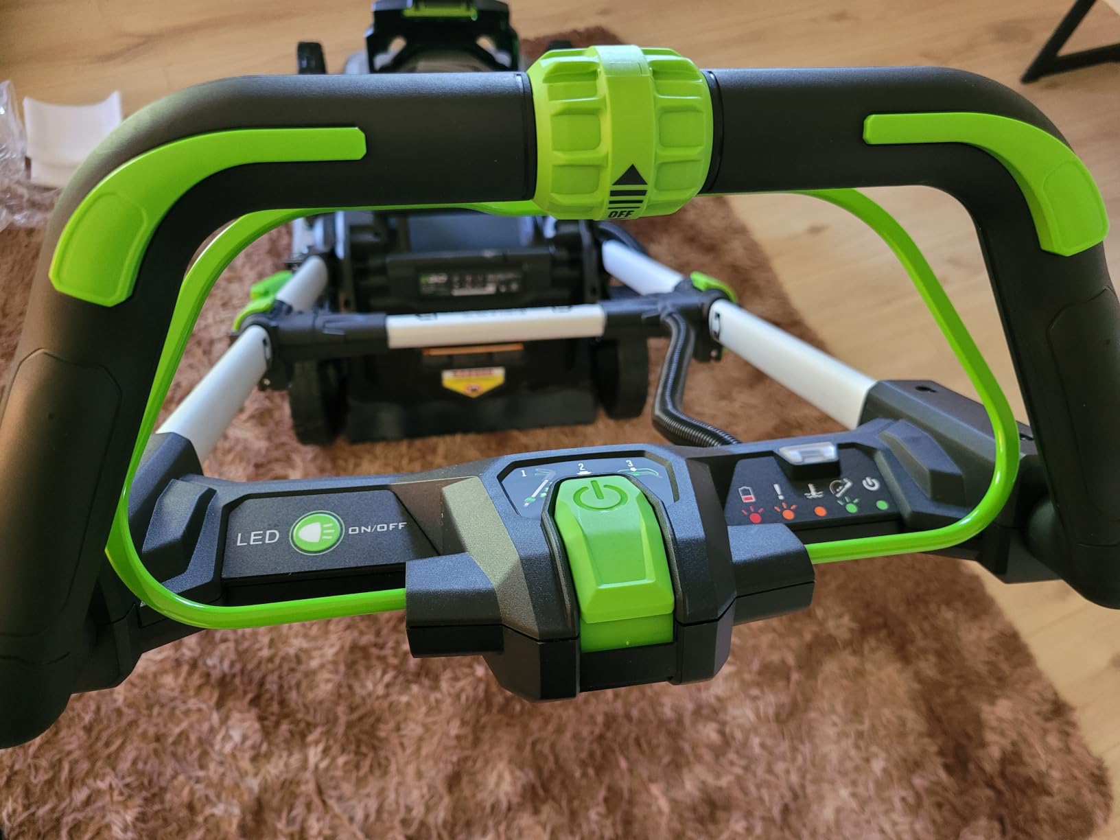 EGO POWER+ Electric Lawn Mower, Self-Propelled Cordless with Select Cut and Touch Drive, Includes 56V 7.5Ah Battery and Rapid Charger - LM2135SP customer photo 2