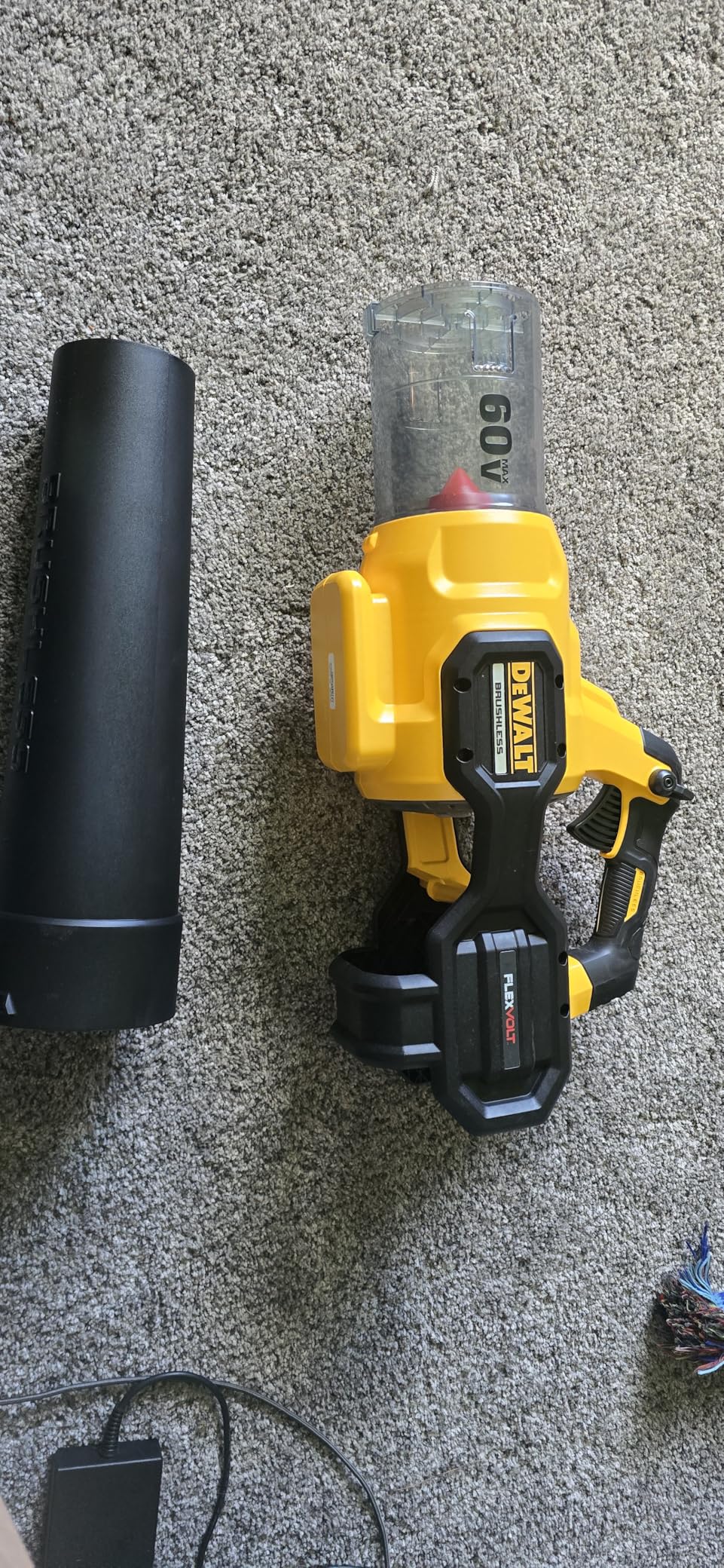 Dewalt Blower AXIAL HNDHLD 60V 600CFM DCBL772B customer photo 1