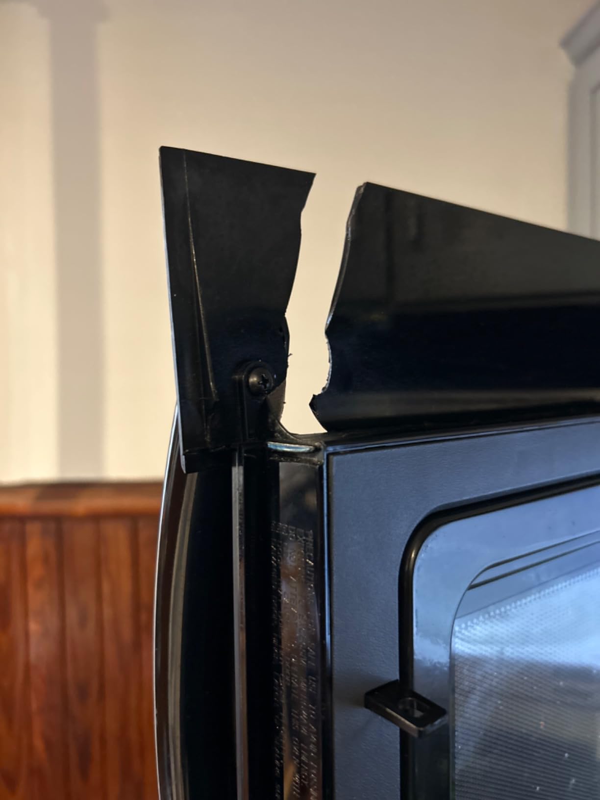Frigidaire FFMV1846VB 30