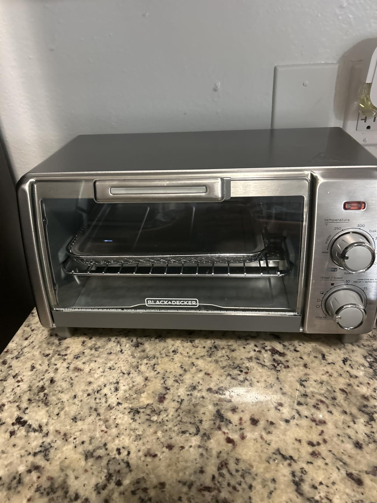 Hamilton Beach 4 Slice Countertop Air Fryer Toaster Oven Combo | Air Fry, Bake, Broil, Toast | 30 Minute Timer | Automatic Shut Off | 200 to 450F Adjustable Temp | Stainless Steel | 31403J customer photo 2