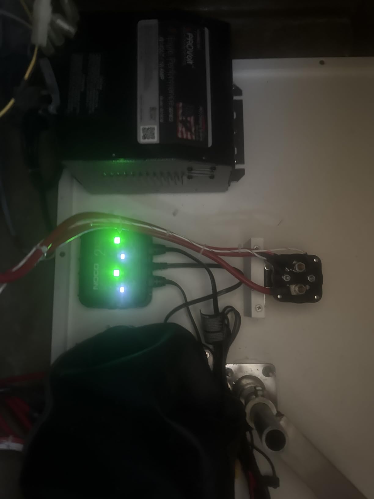 NOCO GENIUS2X2: 4A 2-Bank Smart Battery Charger (2A/Bank) - 6V/12V Automatic Maintainer, Trickle Charger & Desulfator with Overcharge Protection & Temperature Compensation - for Lead-Acid & Lithium customer photo 1