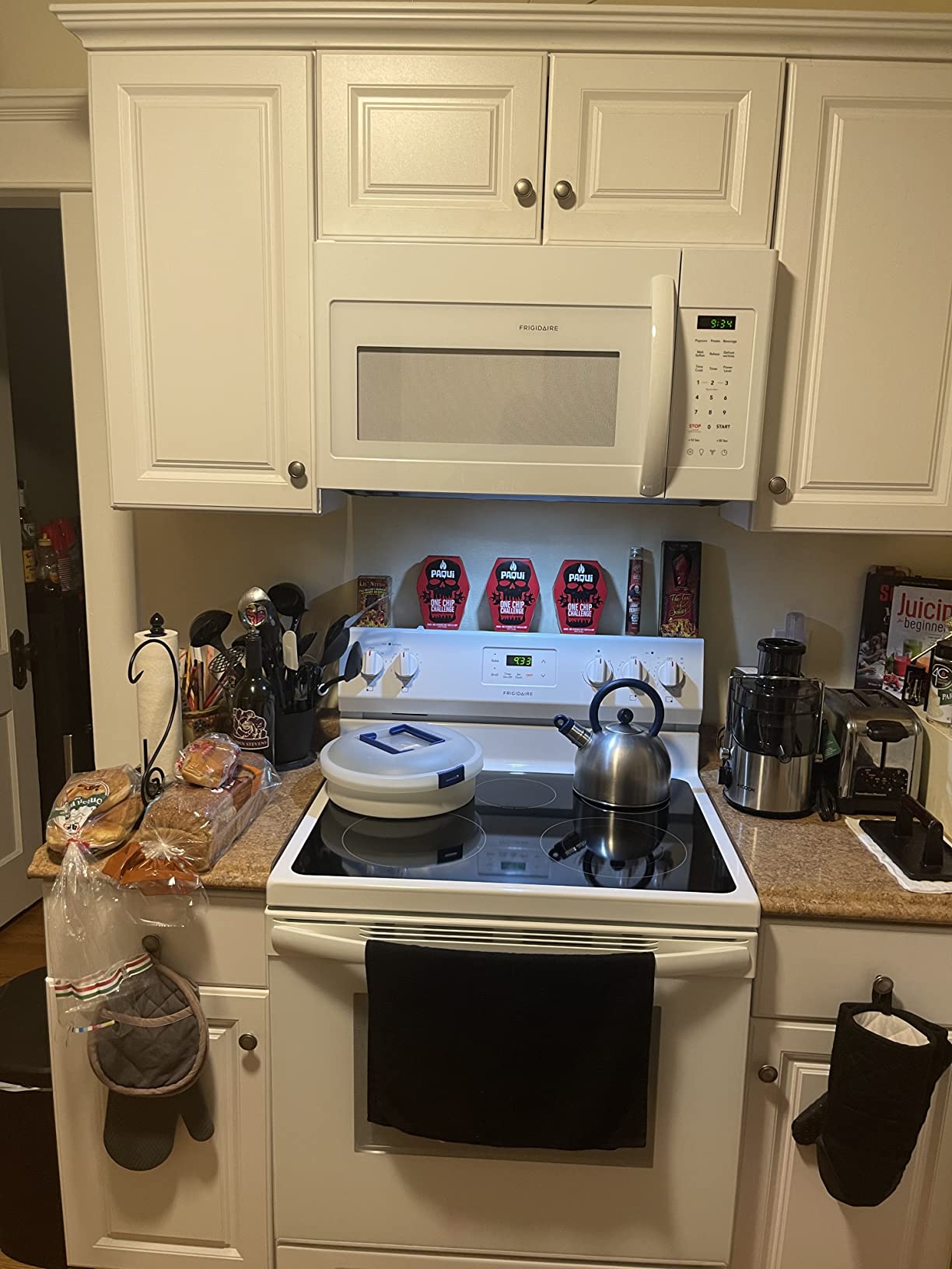 Frigidaire FFMV1846VW 30