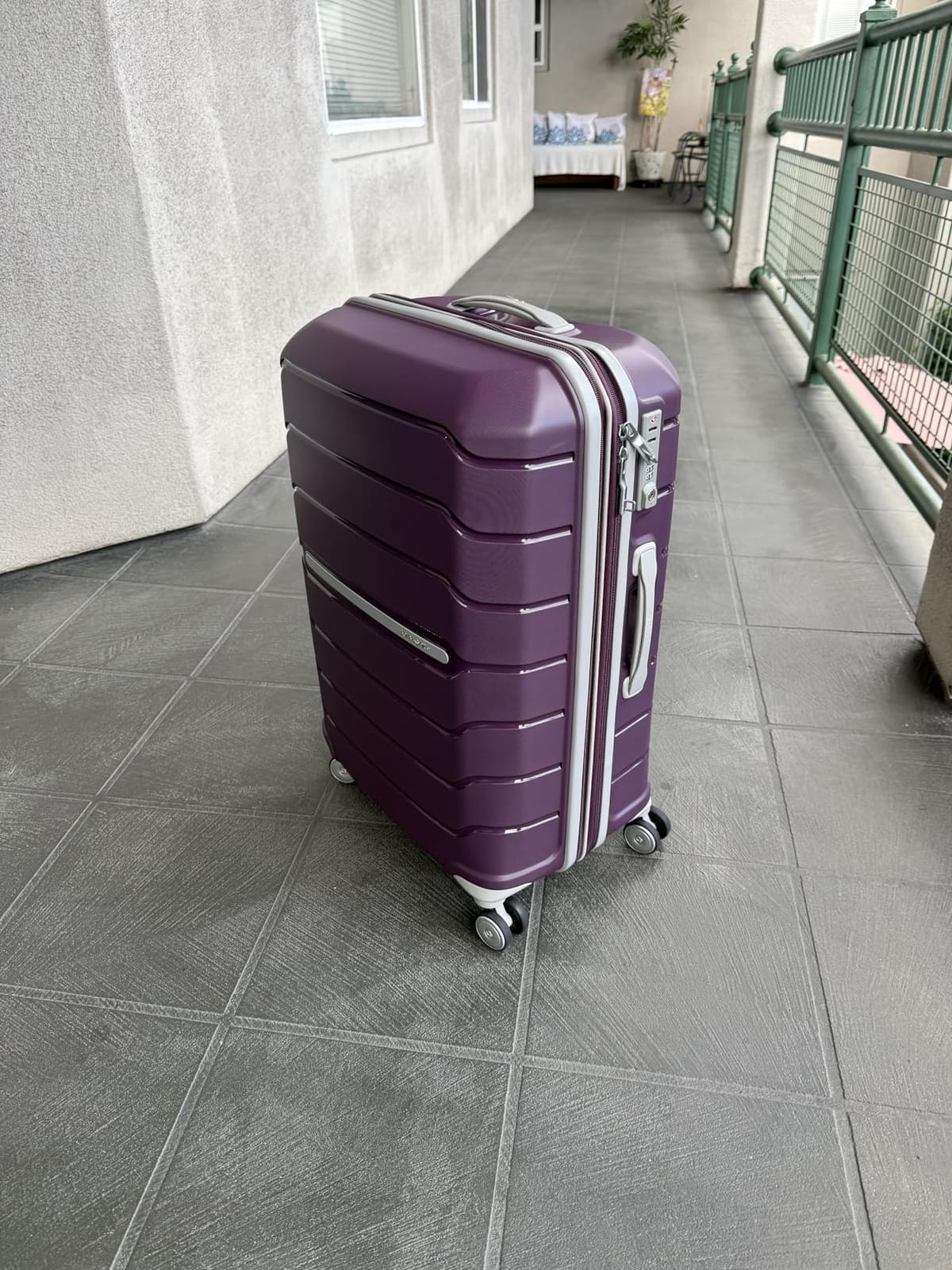 Samsonite Freeform 2-Piece Luggage Set - Carry-On & Large Checked Luggage with Dual Spinner Wheels - Durable Polypropylene Hardshell - TSA Lock, Airline-Approved - Expandable Hard Shell - Navy customer photo 1
