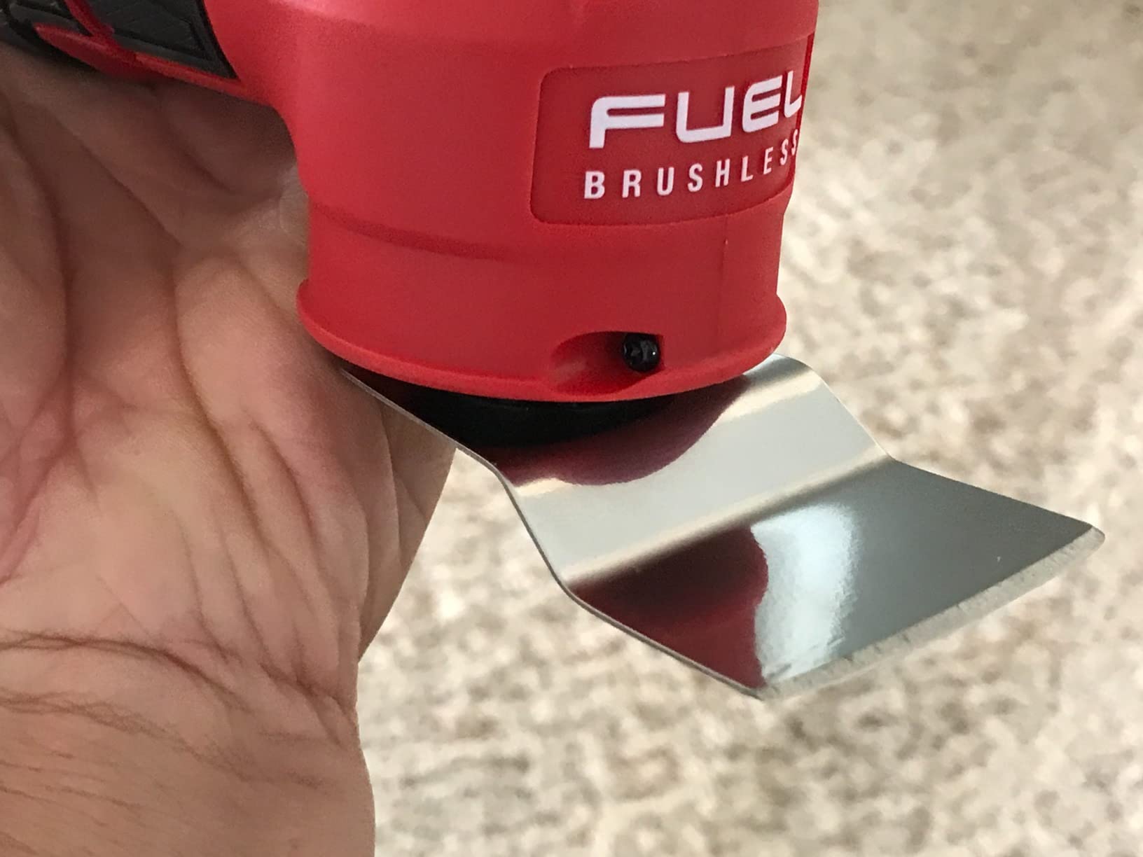 Milwaukee 2526-20 M12 Brushless 12-Volt Lithium-Ion Cordless Oscillating Multi-Tool (Tool-Only) customer photo 2