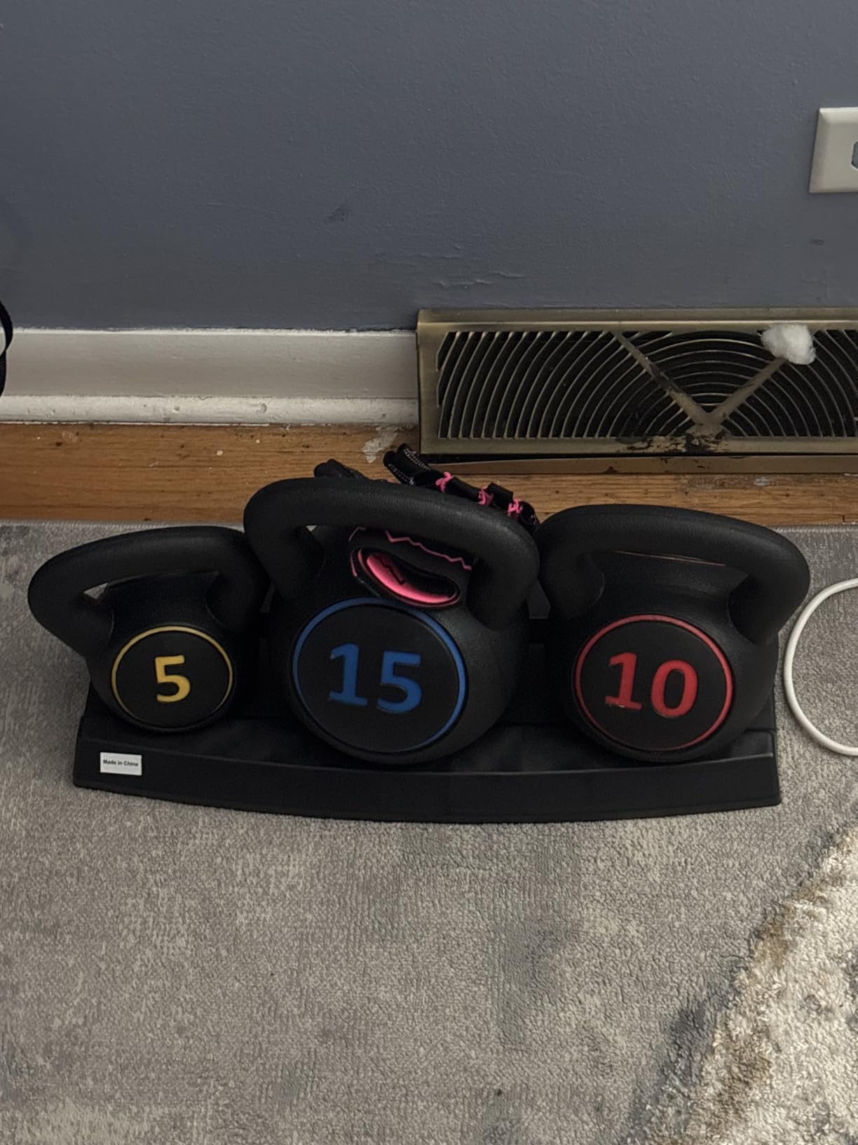 F2C 3-Piece Kettlebell Set with Storage Rack 5lb, 10lb, 15lb Weights HDPE Coated Concrete Kettlebells Core Training for Home Gym Exercise Fitness customer photo 2