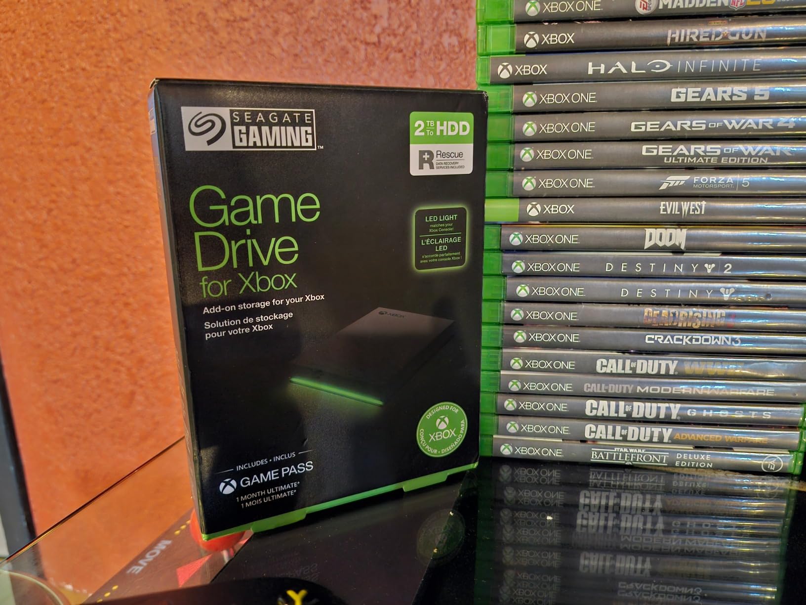Seagate Game Drive for Xbox 2 TB External Hard Drive Portable HDD - USB 3.2 Gen 1, Black with built-in green LED bar, Xbox Certified, 3 year Rescue Services (STKX2000400) customer photo 2