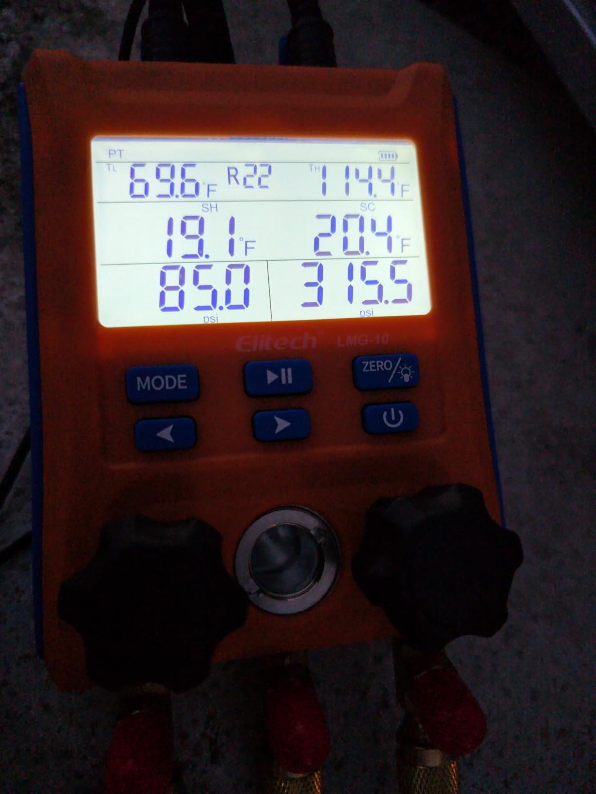 Elitech Digital Manifold Gauge 2-Way Valve with Thermometer Clamps for HVAC Systems, LMG-10 customer photo 1