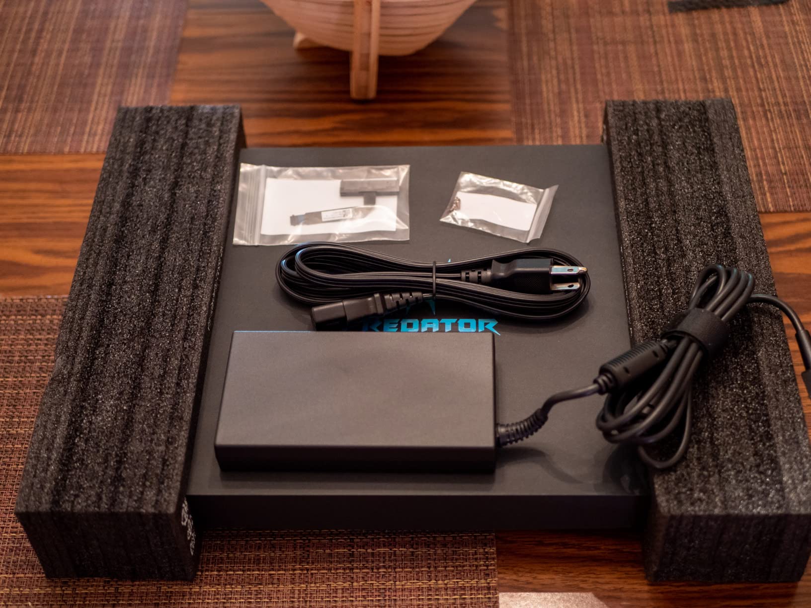 Predator Helios 300 PH315-54-760S Gaming Laptop | Intel i7-11800H | NVIDIA GeForce RTX 3060 GPU | 15.6