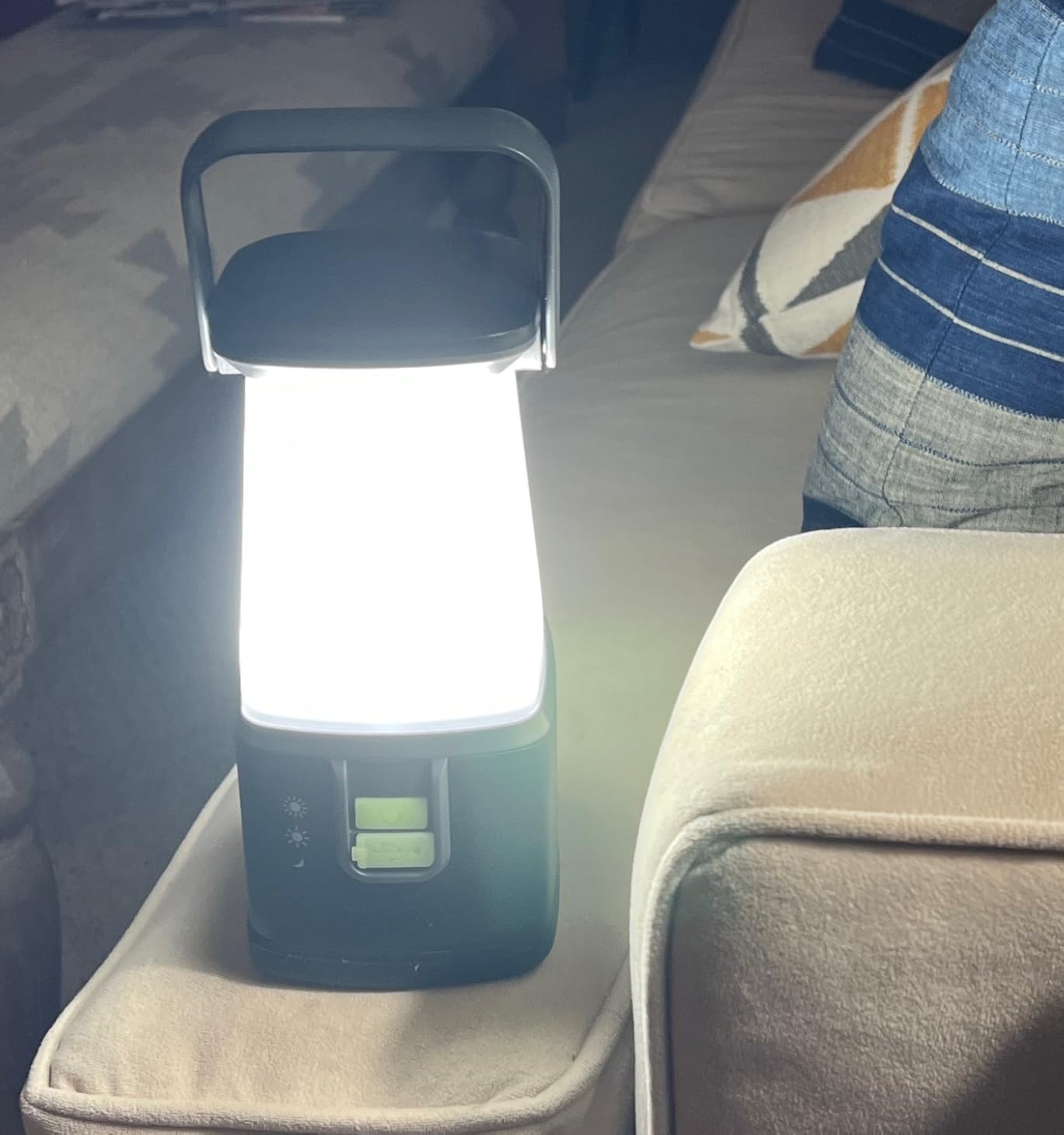 ENERGIZER WeatheReady LED Camping Lantern PRO-360, IPX4 Water Resistant Tent Light, Ultra Bright Battery Powered Lanterns for Camping, Outdoors, Emergency Power Outage customer photo 2