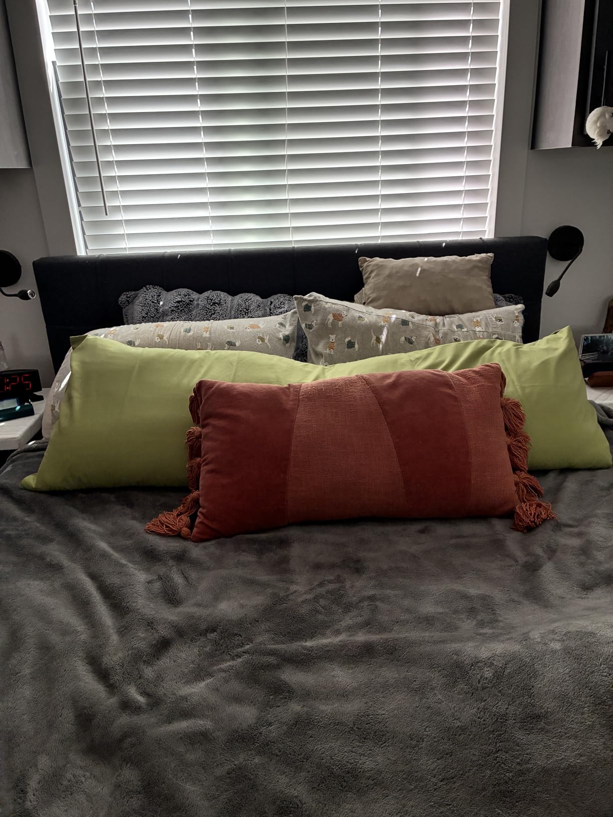ELNIDO QUEEN Body Pillow with Pillowcase - Soft Long Bed Pillow for Adults - Breathable Full Body Pillow Insert for Sleeping, 20x54inches, Grey customer photo 1