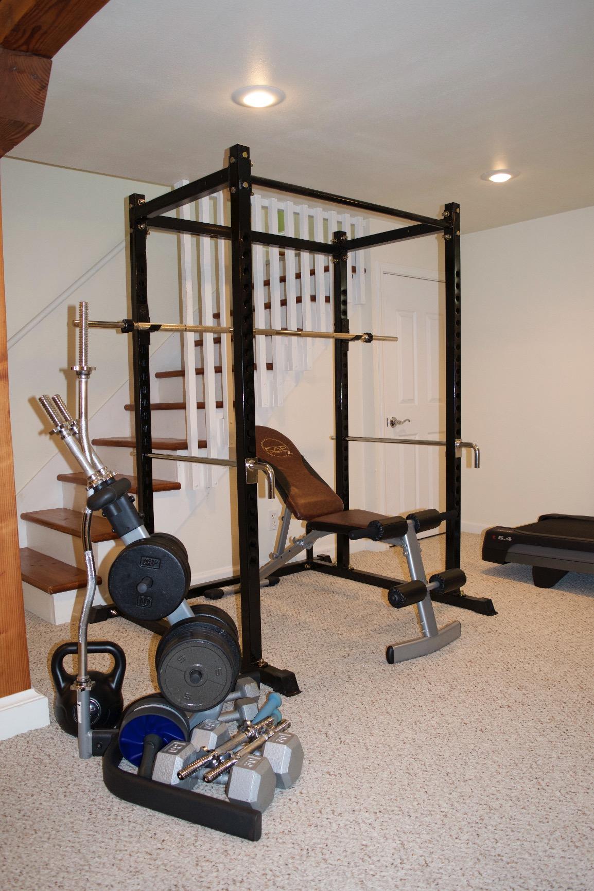 Titan Fitness T-2 Series Short Power Rack, Skinny Pull Up Bar, Pin and Pipe Safeties, Standard J-Hooks, for Home Garage Gym Weightlifting and Strength Training customer photo 2