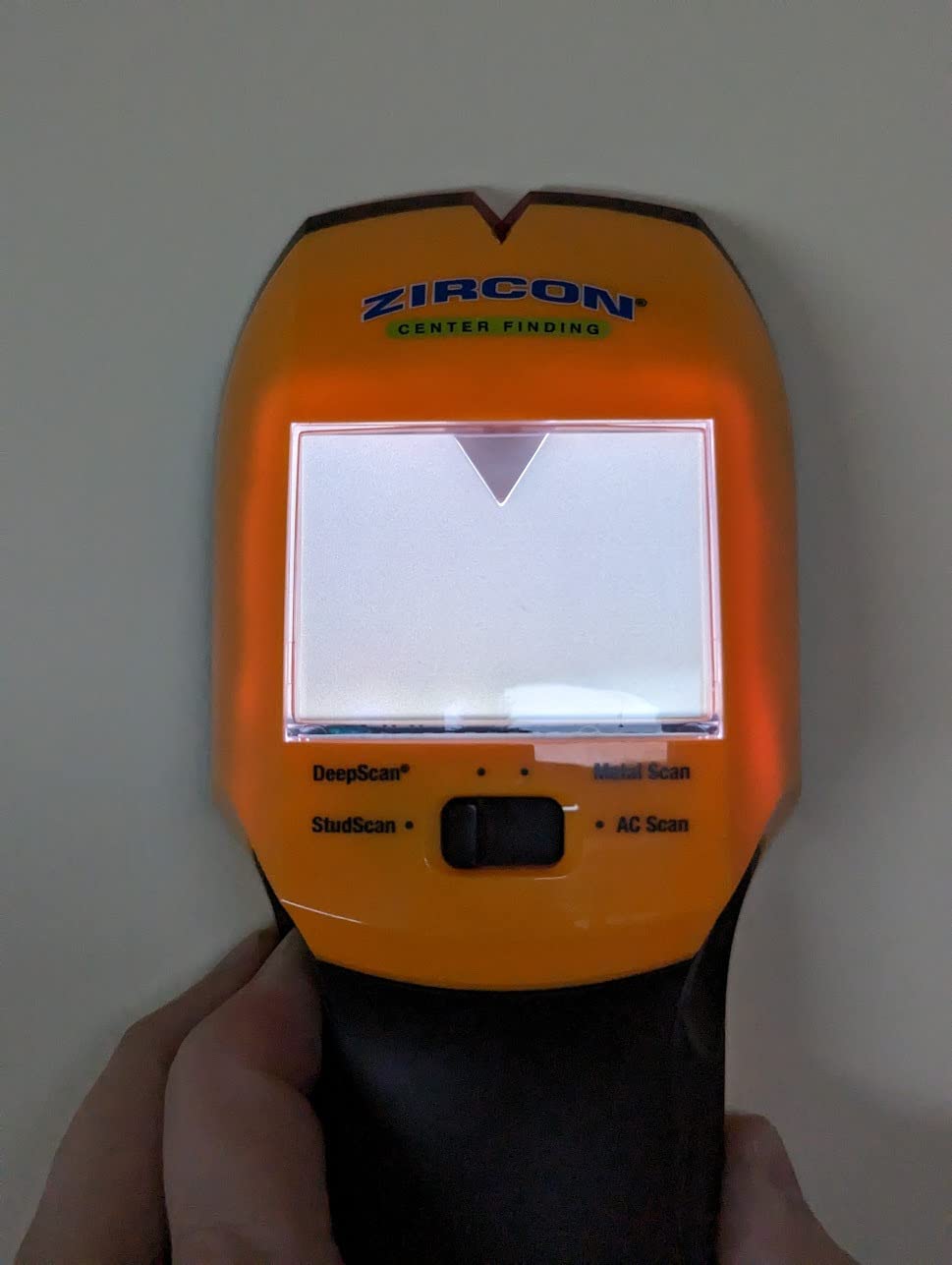 Zircon MultiScanner A250c Stud Finder for Wood & Metal, Enhanced Display | Enhanced scanning helps locate studs, metal and live AC wiring before drilling, hanging and mounting, up to 1.5 in. deep customer photo 2