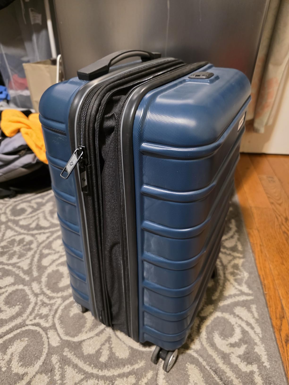 Samsonite Omni 2 Hardside 3 Piece Set - Includes Global Carry-On, Medium, & Large Checked Suitcases - 360° Dual Spinner Wheels - Integrated TSA Lock & Expansion - Amazon Exclusive - Lagoon Blue customer photo 1