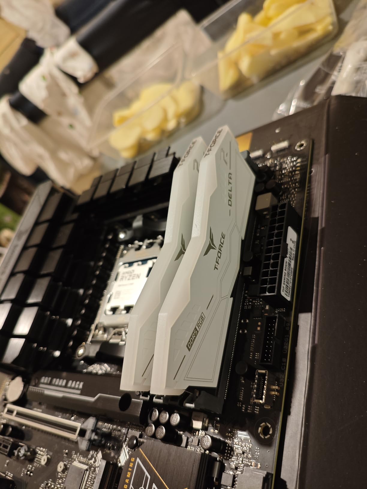 T-Force Delta RGB DDR5 Ram 32GB (2x16GB) 6000MHz PC5-48000 CL38 Intel XMP 3.0 & AMD Expo Compatible Desktop Memory Module Ram Black FF3D532G6000HC38ADC01 customer photo 2
