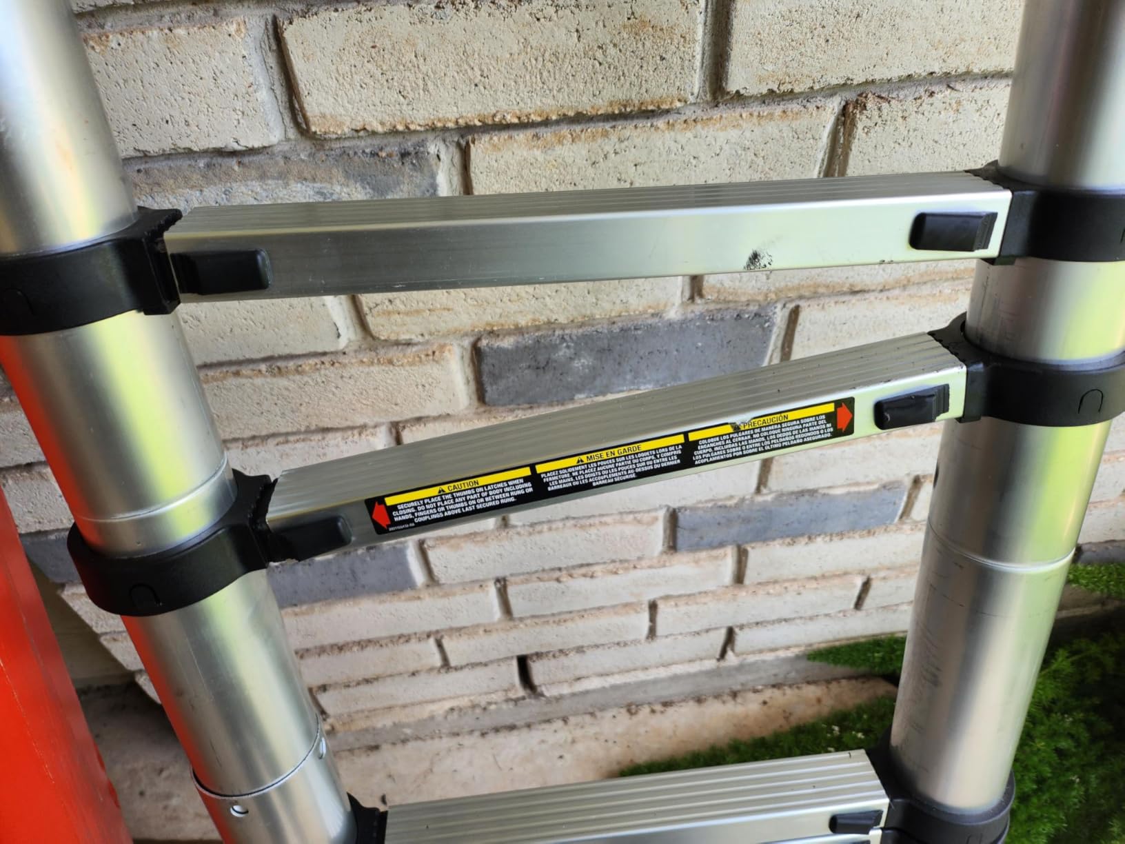 Lippert Components On-The-Go Ladder Telescoping Ladder for 5th Wheel RVs, Travel Trailers and Motorhomes customer photo 1