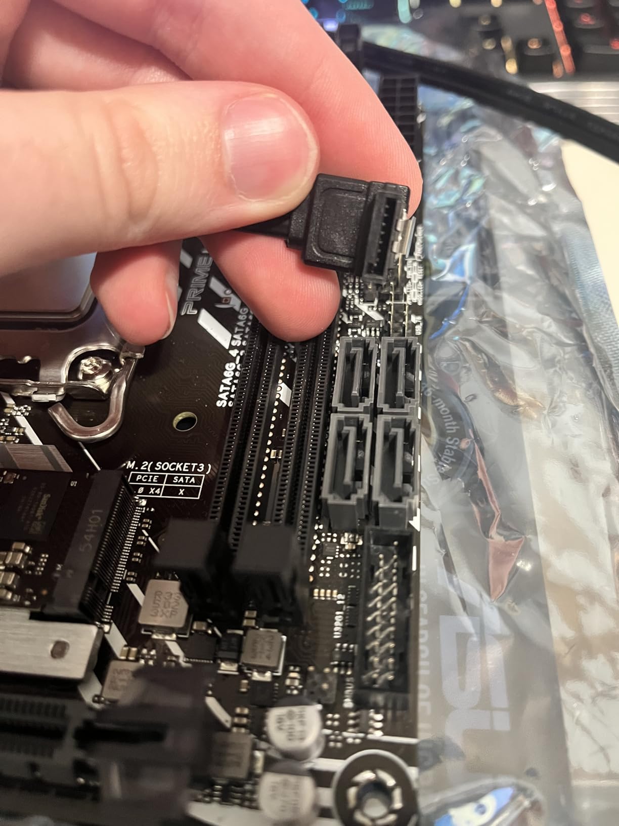 ASUS PRIME H610I-PLUS D4 LGA 1700(Intel 12th Gen&Intel vPro)mini ITX Motherboard(PCIe 4.0,DDR4,USB 3.2 Gen 1 Type-A,1Gb Lan,DP/HDMI/D-Sub,V-M.2(Key E),Q-LED,Mono-out header with amp IC,SPI TPM header) customer photo 1