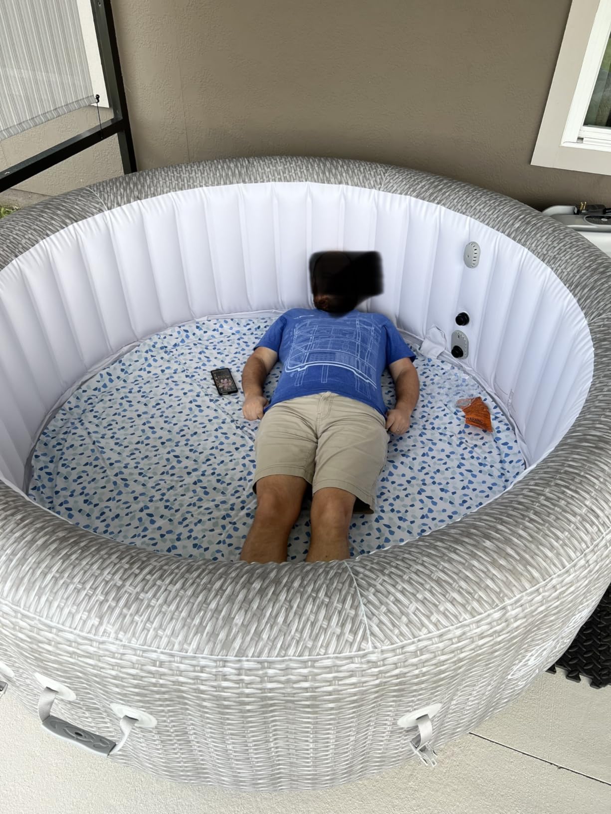 Coleman SaluSpa AirJet 7 Person Inflatable Hot Tub Round Portable Outdoor Spa with 180 Soothing AirJets and Insulated Cover, Gray, Sicily (Standard) customer photo 1
