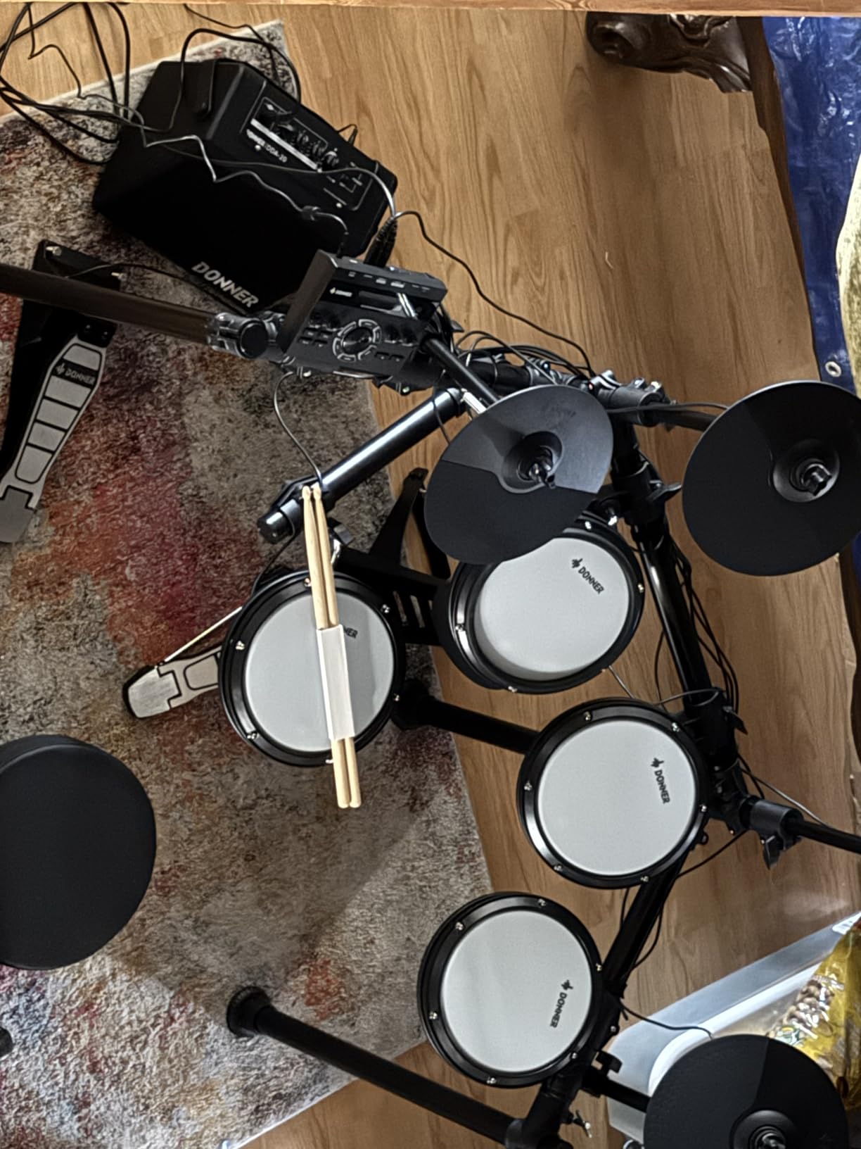 Donner DED-200X Electronic Drum Set, Electric Drum Kit with Quiet Mesh Drum Pads, 2 Cymbals w/Choke, 31 Kits and 450+ Sounds, Throne, Headphones, Sticks, USB MIDI, Melodics Lessons customer photo 2