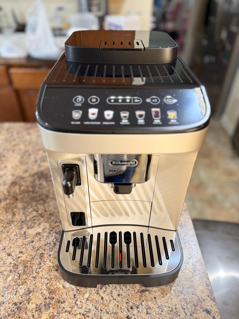 De'Longhi Magnifica Evo Automatic Espresso & Coffee Machine with Auto Milk Frother, Built-in Grinder & Auto-Clean Function - For Latte, Cappuccino, Americano, Iced Coffee, ECAM29084SB, Silver customer photo 1