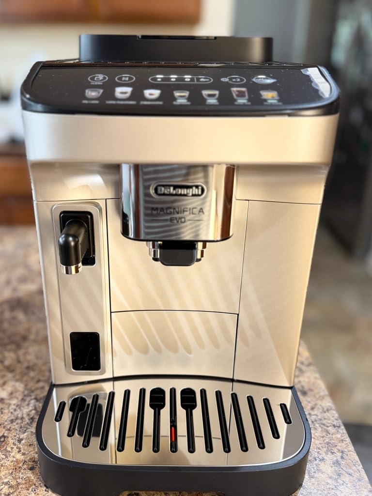 De'Longhi Magnifica Evo Automatic Espresso & Coffee Machine with Auto Milk Frother, Built-in Grinder & Auto-Clean Function - For Latte, Cappuccino, Americano, Iced Coffee, ECAM29084SB, Silver customer photo 2