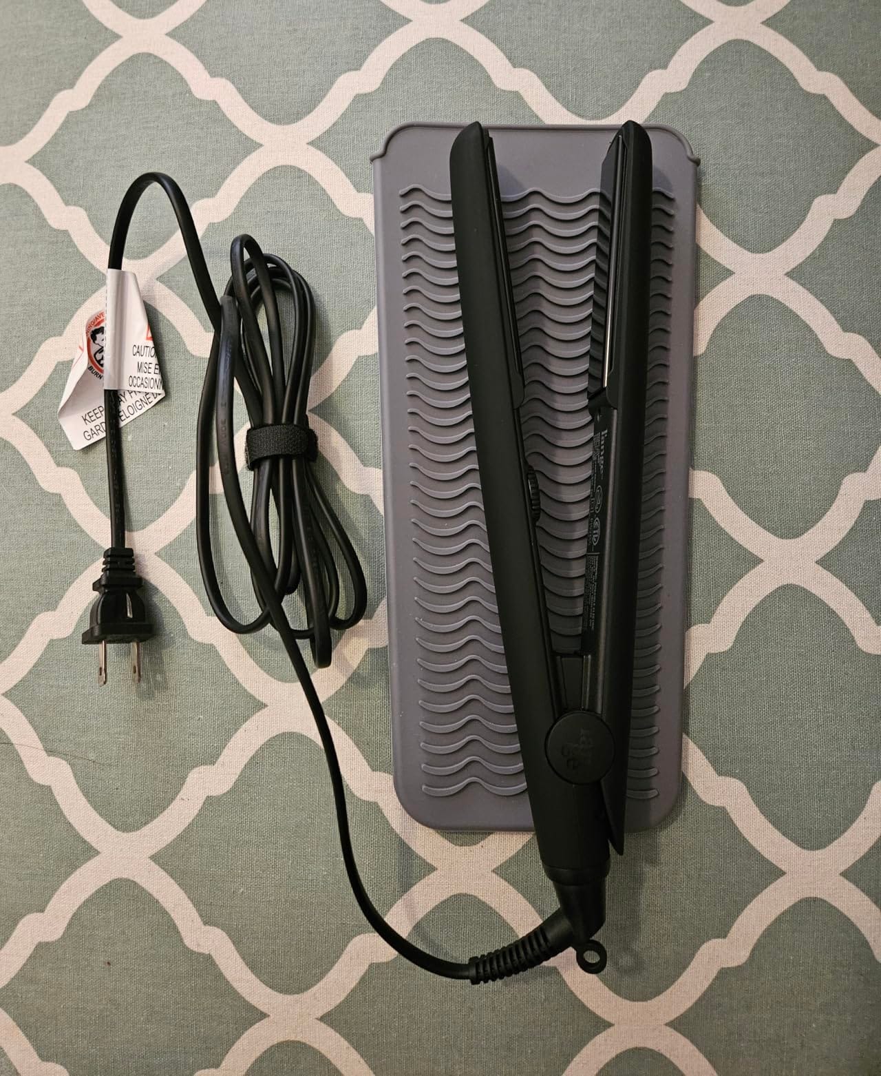 L'ANGE HAIR Le Ceramique 1-Pass Flat Iron Hair Straightener | Fast Heating Ceramic Flat Iron | Best Hot Tools Professional Hair Straightener to Lock in Moisture & Shine | (Blush) customer photo 2