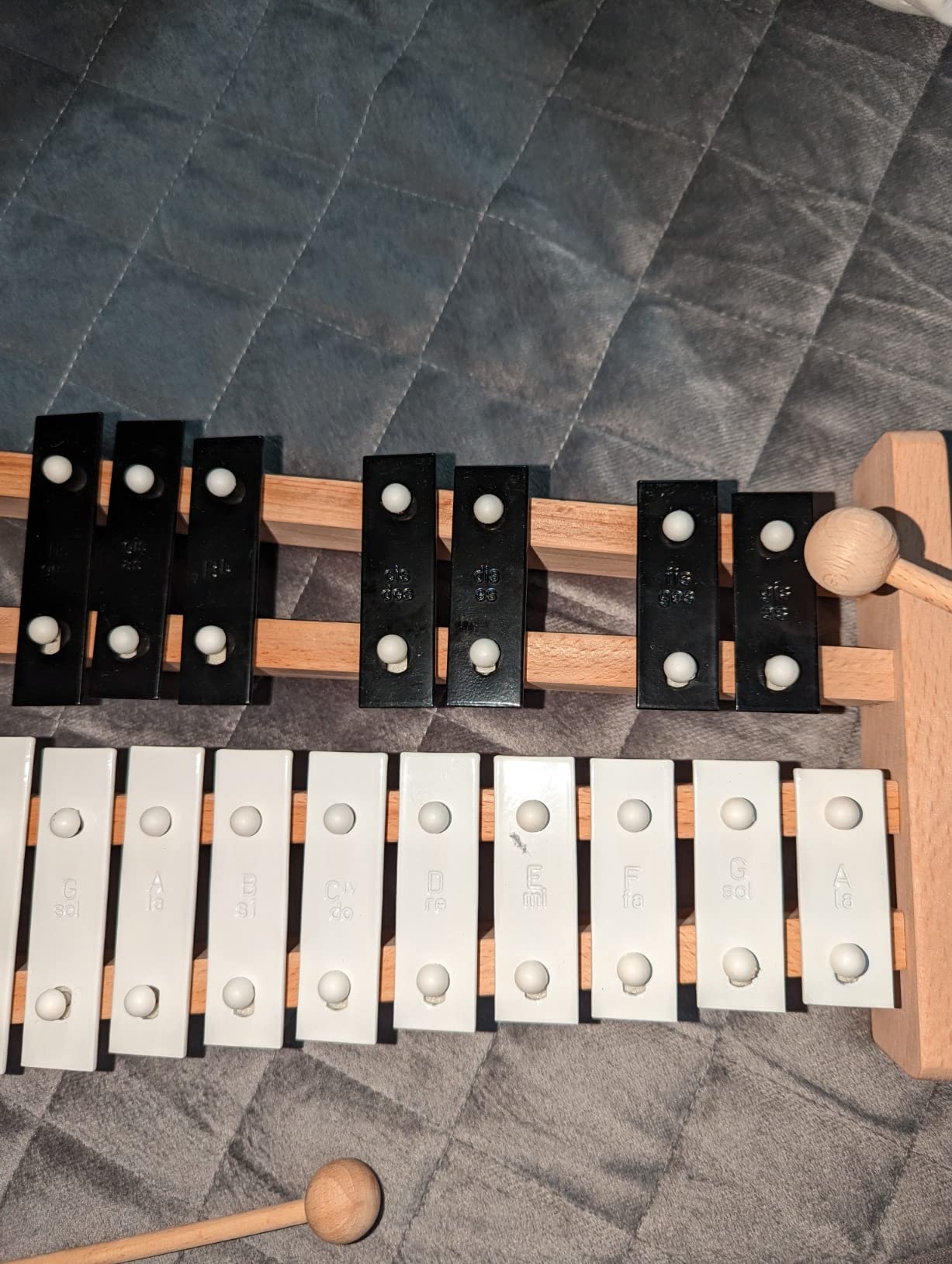Glockenspiel Xylophone Full Size 27 Notes for Adults and Kids | Glockenspiel Instrument, Adult Xylophone, Classic Keys, 4 Mallets, Carry Case, Music Learning, Classroom Use, Birthday Gift customer photo 1