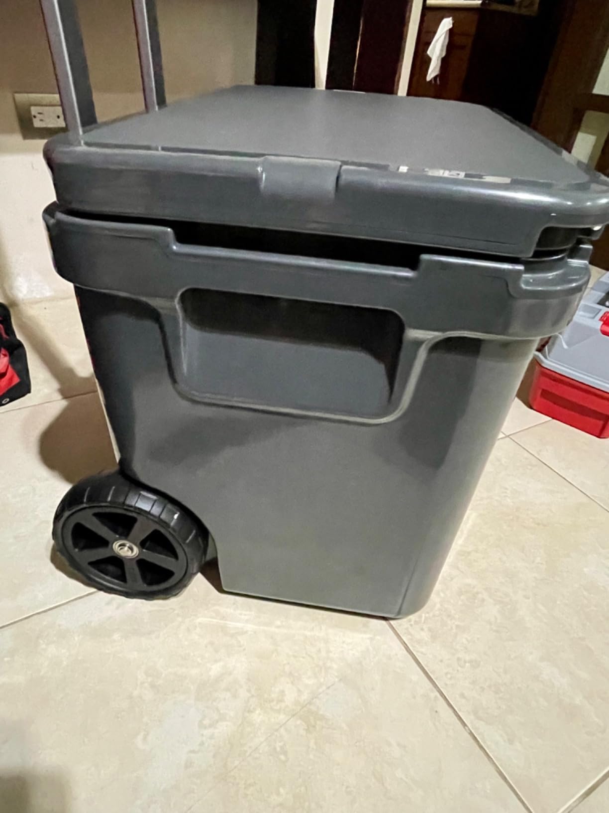 YETI Roadie 60 Wheeled Cooler with Retractable Periscope Handle customer photo 2