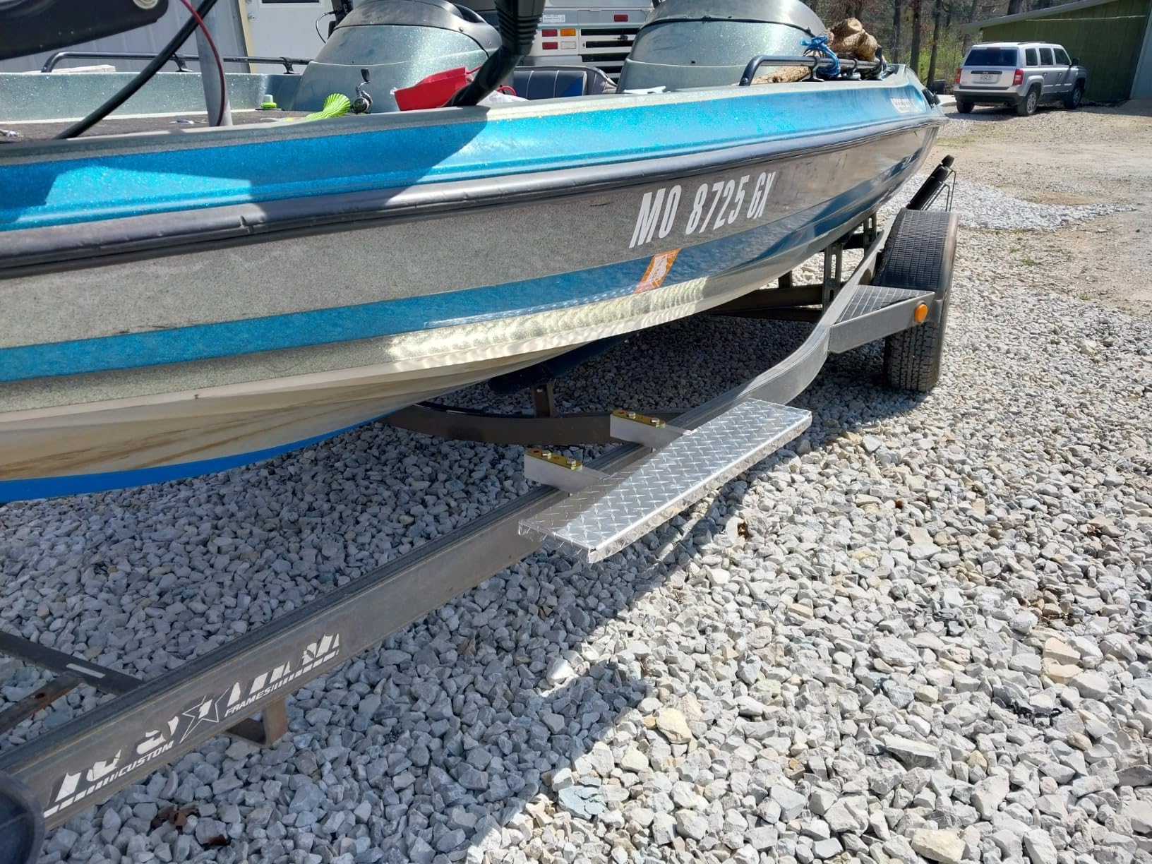 Extreme Max Heavy-Duty Aluminum Boat Trailer Step - 6