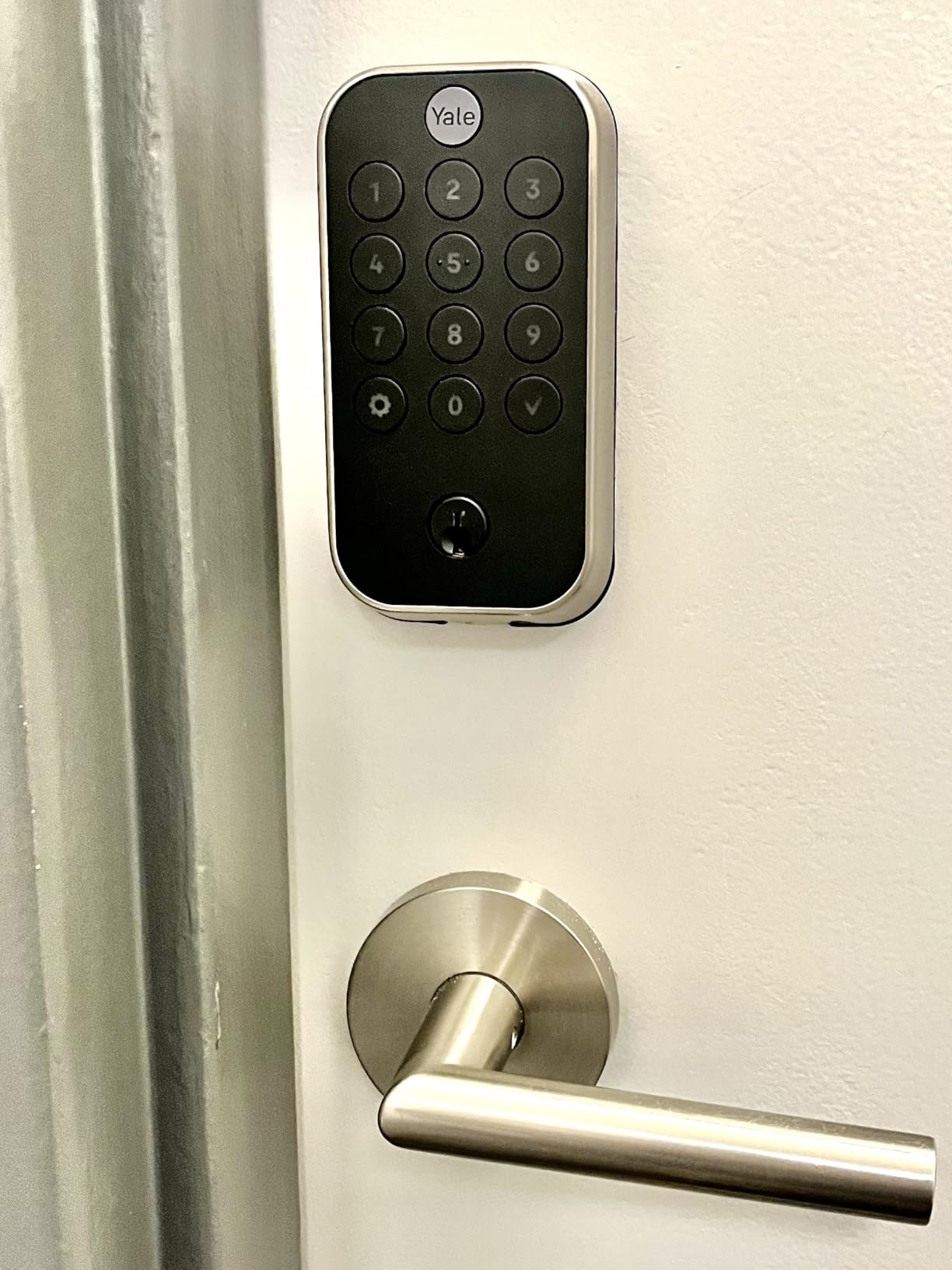 Yale Assure Lock 2 Keypad Deadbolt with Wi-Fi, Black Suede customer photo 1