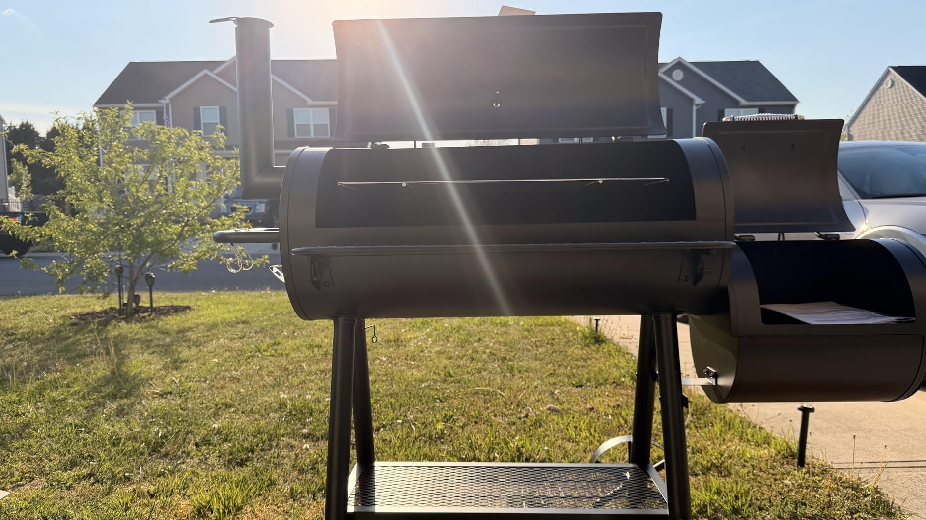 Sophia & William Charcoal Grill with Offset Smoker 512 Square Inches | Outdoor BBQ Grill Offset Charcoal Smoker for Outdoor Backyard Cooking Patio, Garden, Picnics, Camping, Black customer photo 2