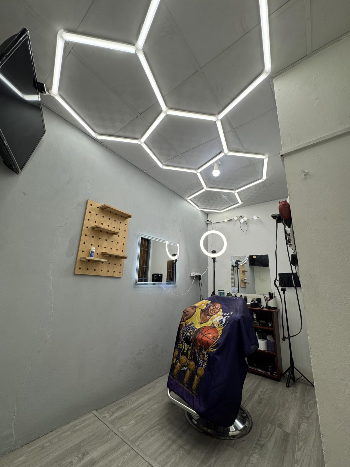 LZHOME Hexagon 5000K LED Garage Lights: 25 Pack Updated 1.31-inch Wider Size, 26300LM Super Bright Hex Lighting Ceiling LED Shop Light for Garage, Car Detailing, Workshop, Warehouse, Gym, Basement customer photo 1