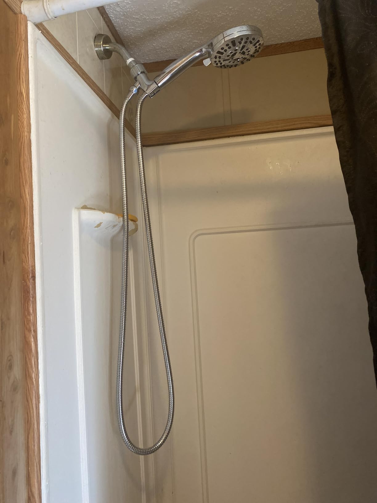 BESAQUO 9 Functions High Pressure Shower Head with Handheld, Built-in Pause Mode & Power Wash, Non-Clogging Nozzles, 6ft Hose & Bracket customer photo 2